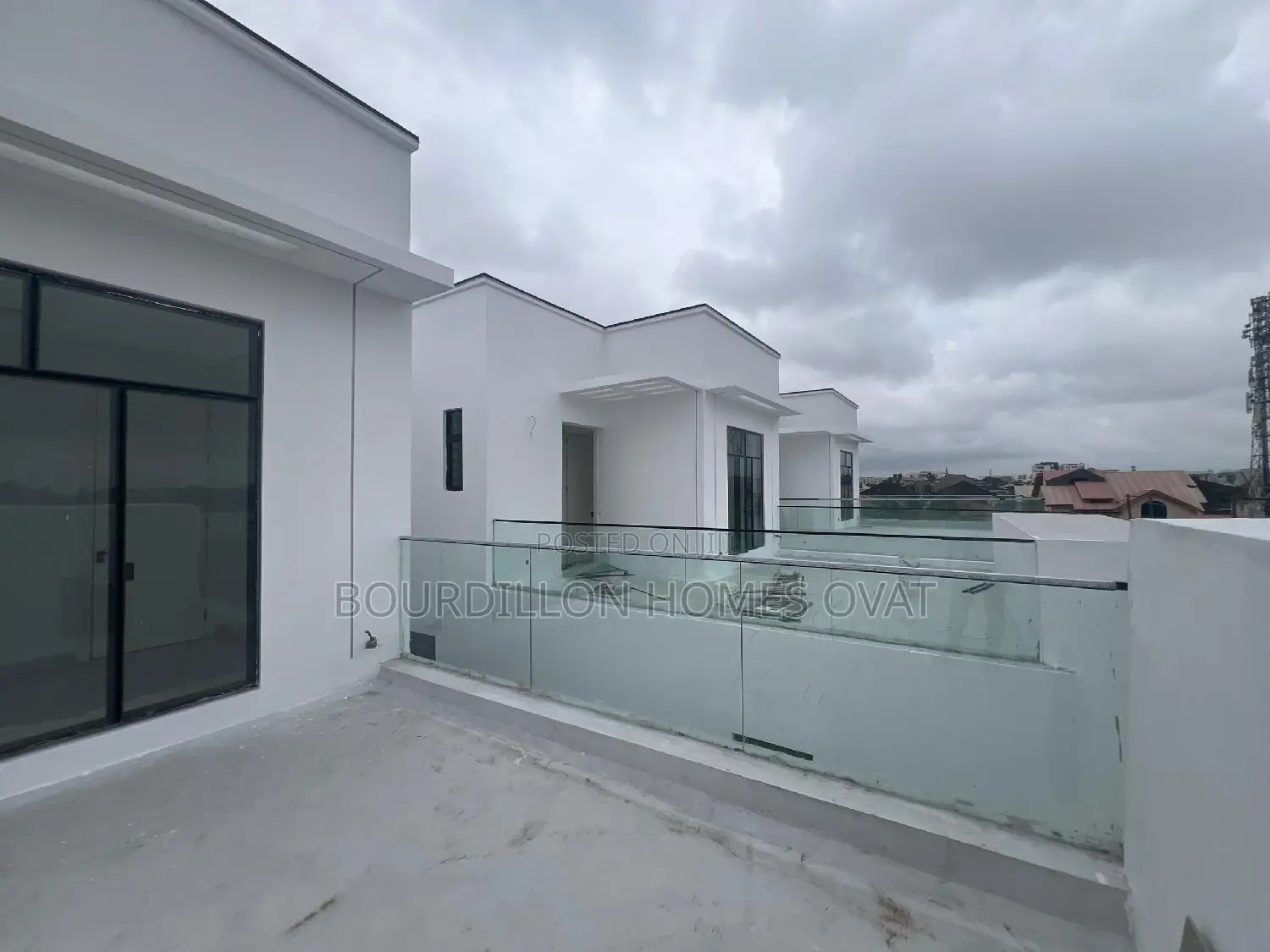 5bdrm Duplex in Lekki Phase 1 for sale