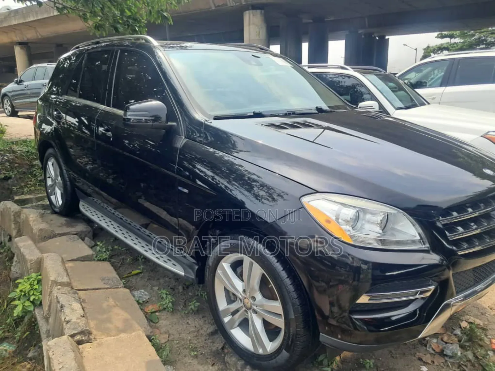 Mercedes-Benz M Class ML350 4dr SUV (3.5L 6cyl 7A) 2015 Black