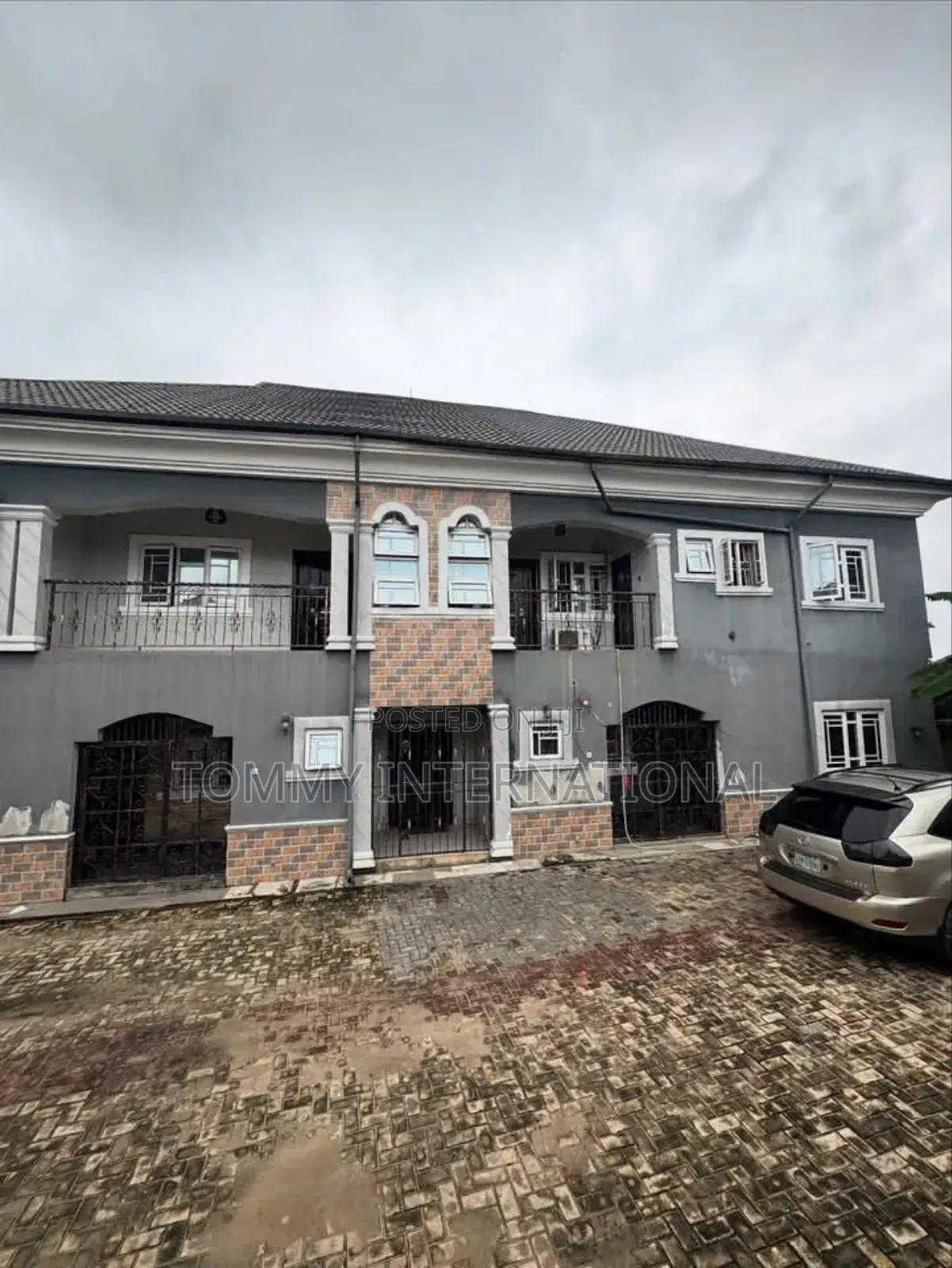 2bdrm Block of Flats in Radio Estate, Port for sale