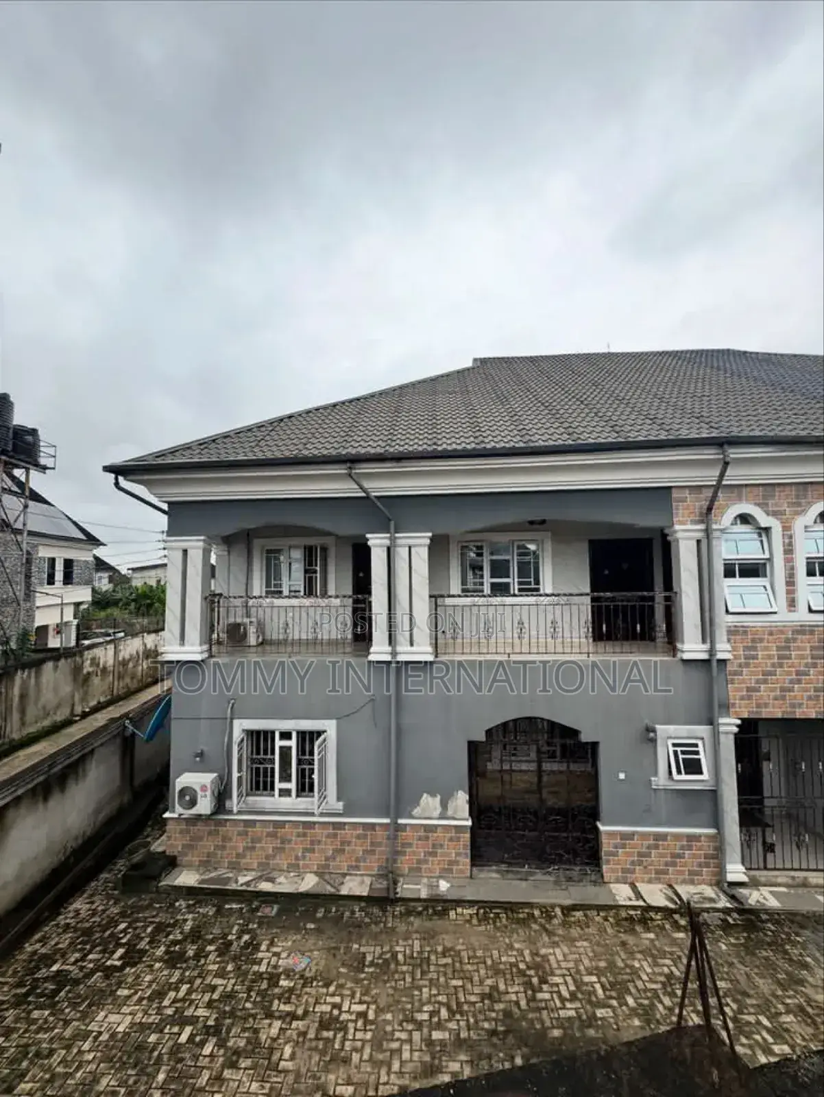 2bdrm Block of Flats in Radio Estate, Port for sale