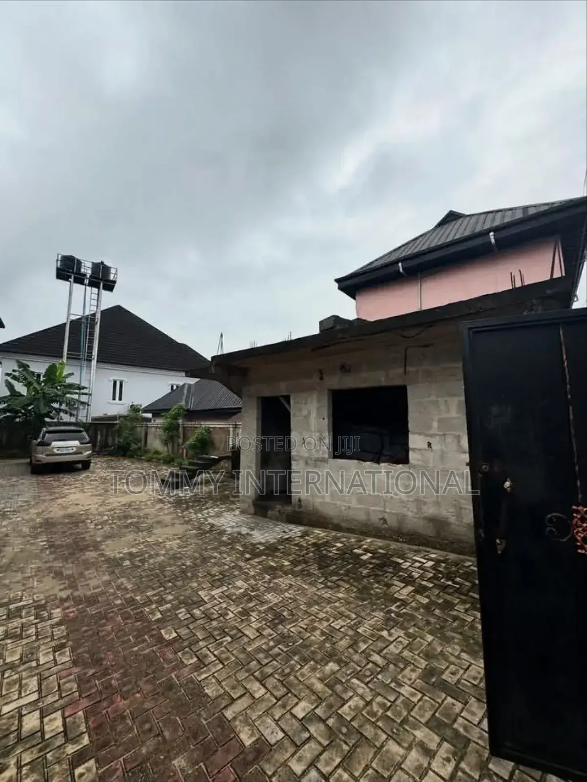 2bdrm Block of Flats in Radio Estate, Port for sale
