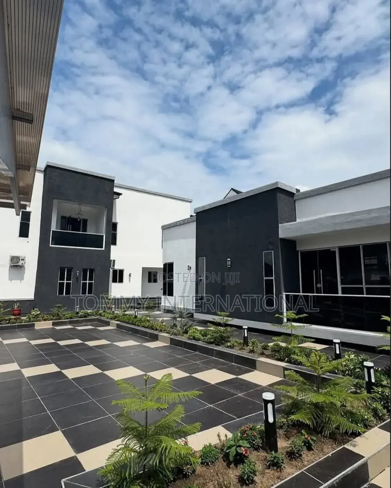5bdrm Duplex in Cedarwood Estate, Port-Harcourt for sale