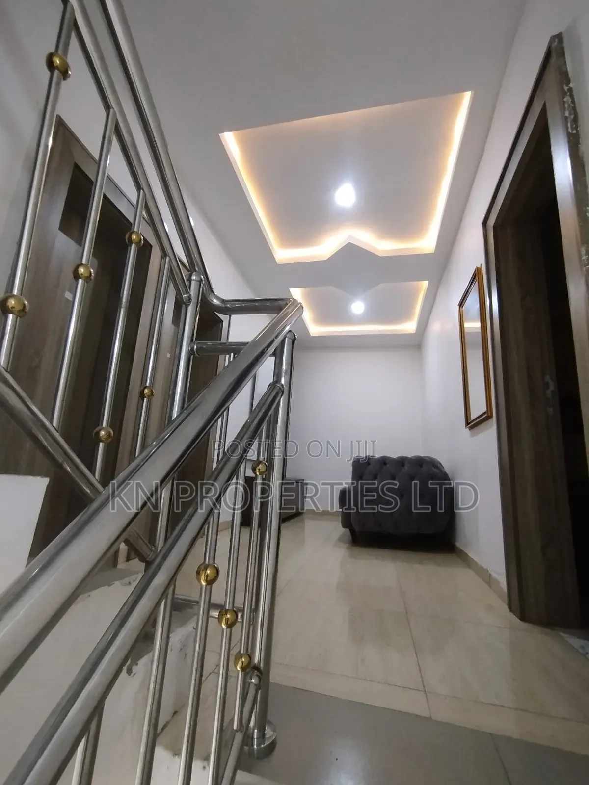 4bdrm Townhouse / Terrace in Diploma Zone Gusape, Guzape District