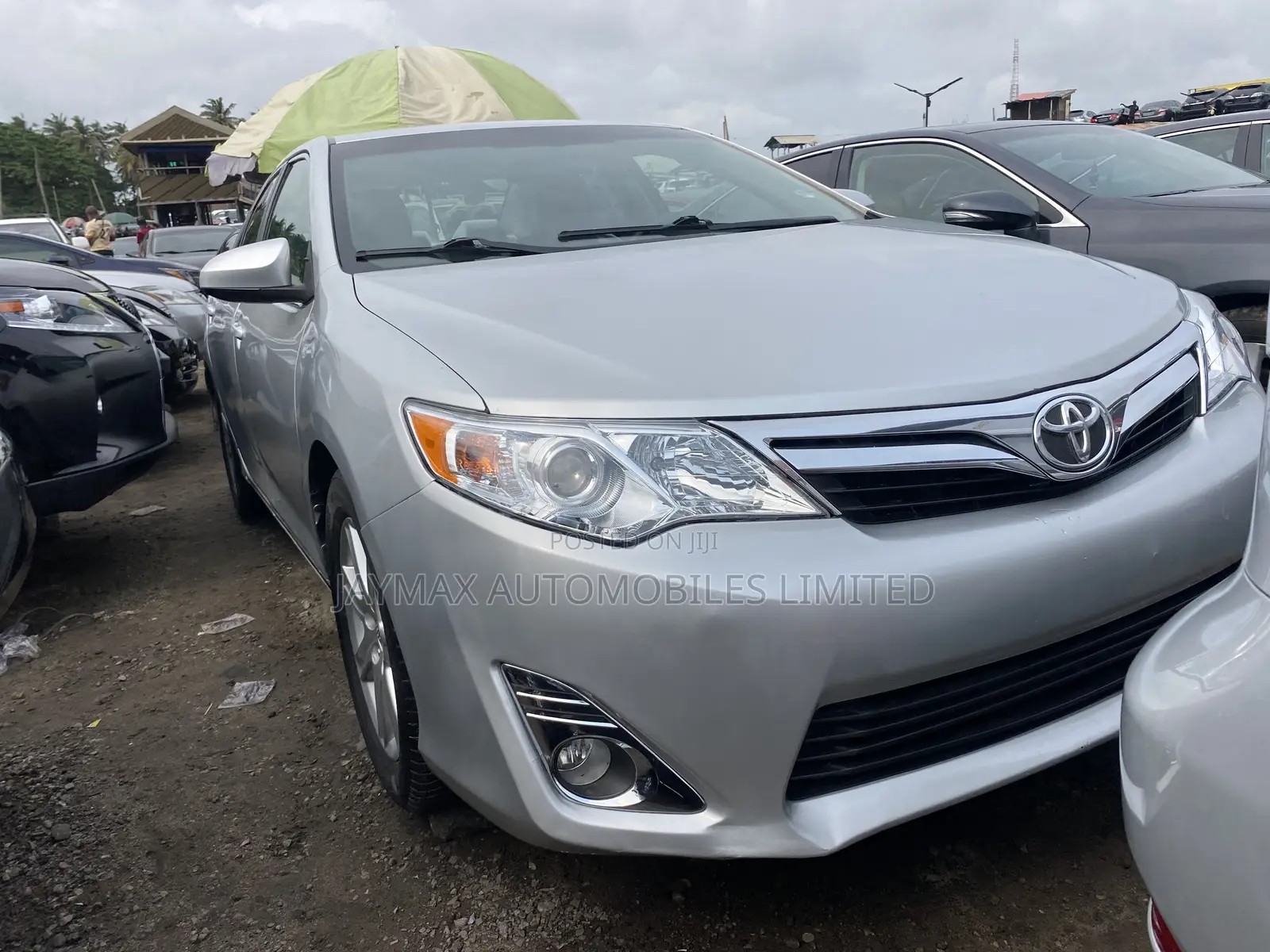 Toyota Camry LE 4dr Sedan (2.5L 4cyl 6A) 2013 Silver