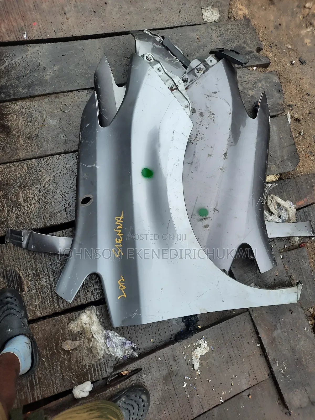 Toyota Sienna Fender 2015