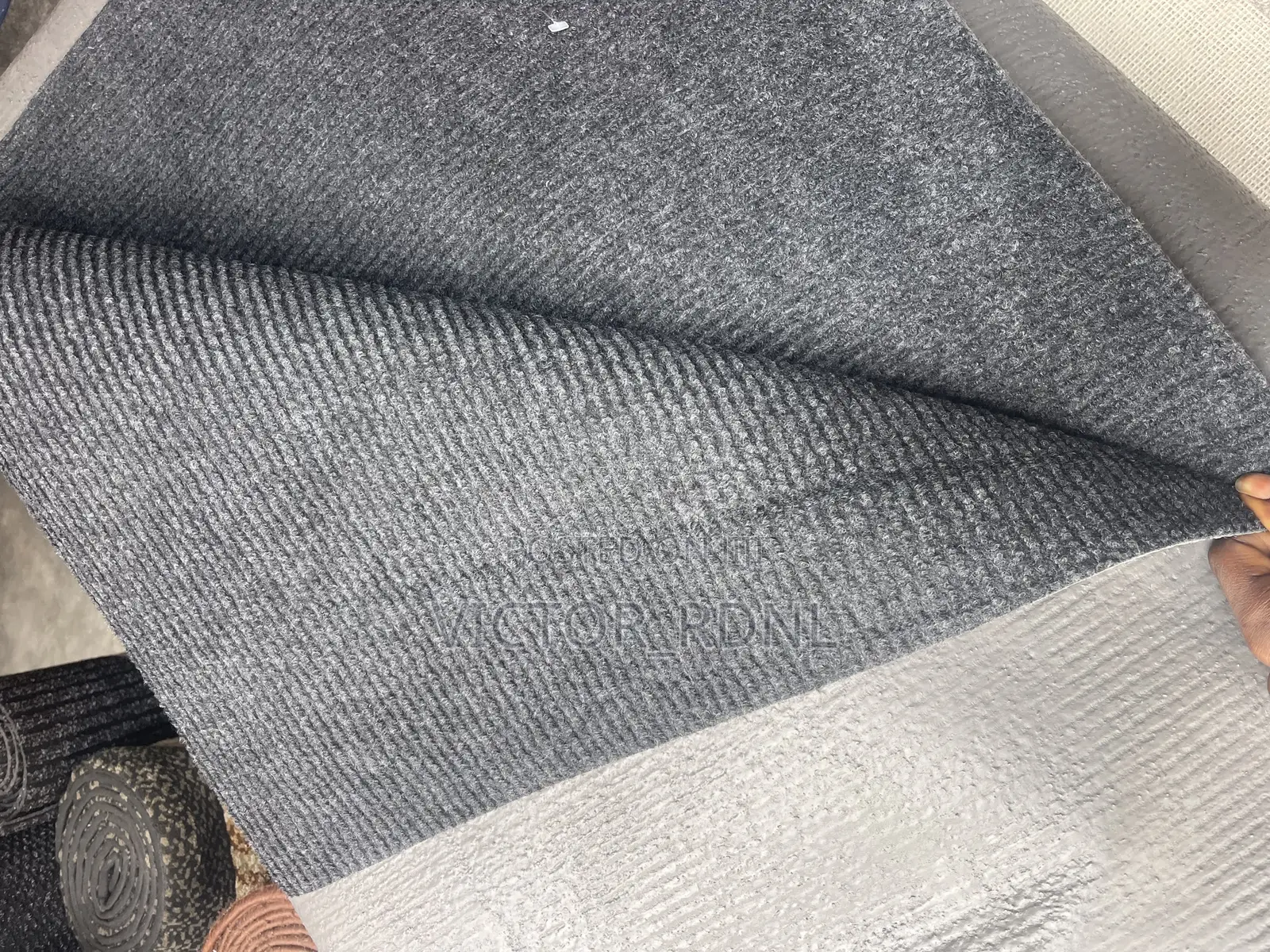 High Quality Rubber Wall to Wall Rug