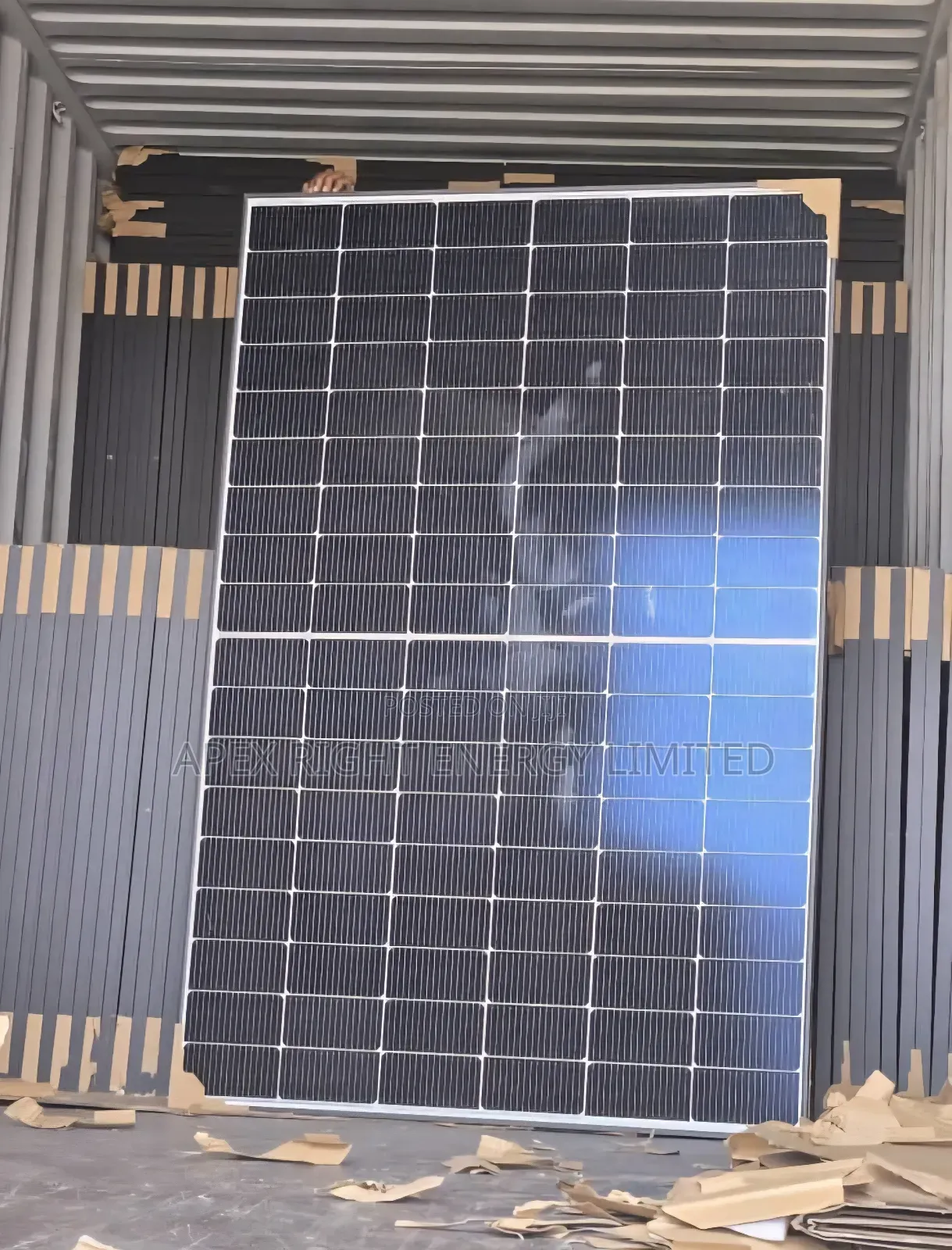 550watts Canadian Mono Crystalline Panel