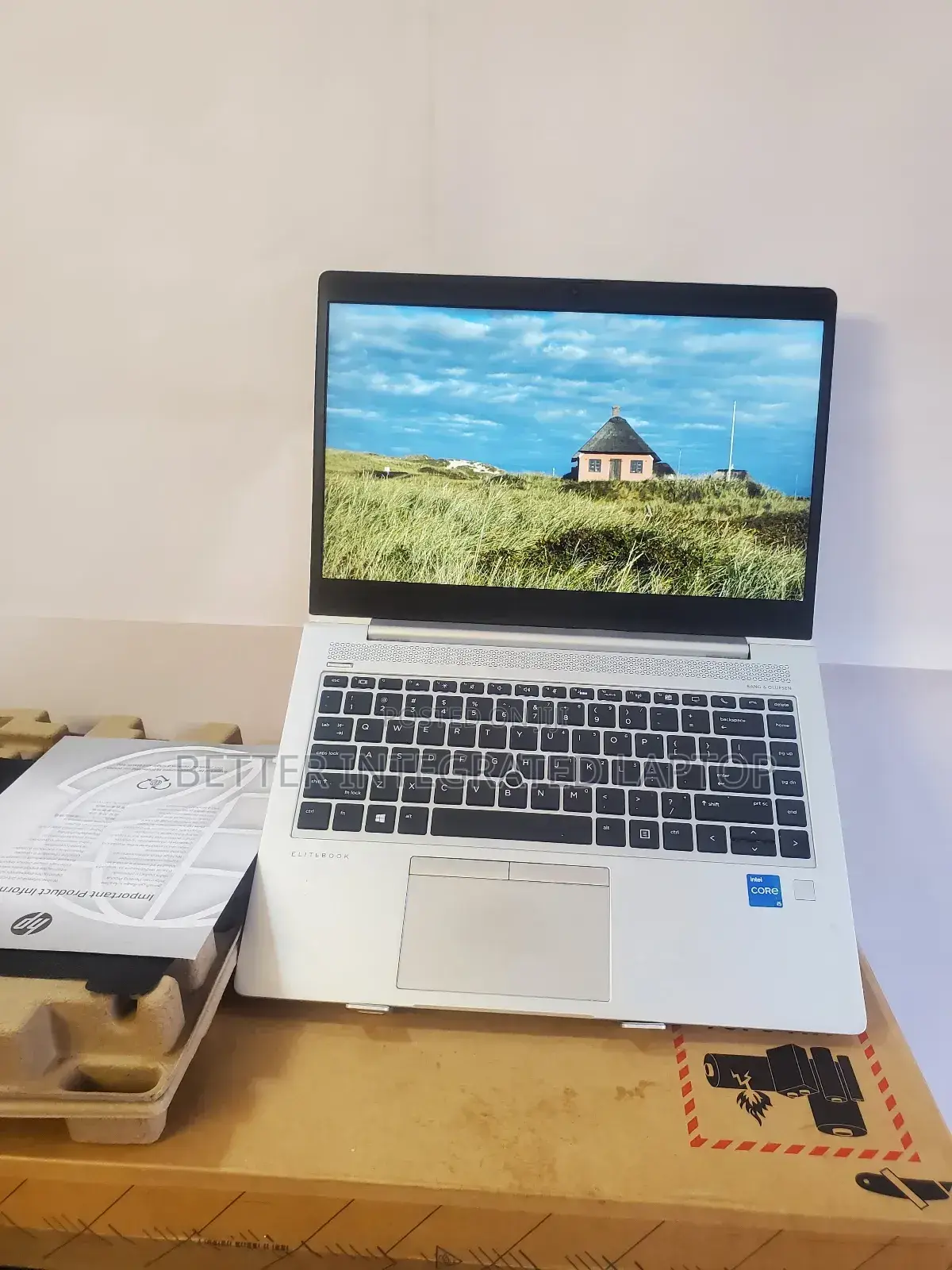 New Laptop HP EliteBook 735 G6 8GB Intel Core i5 SSD 256GB
