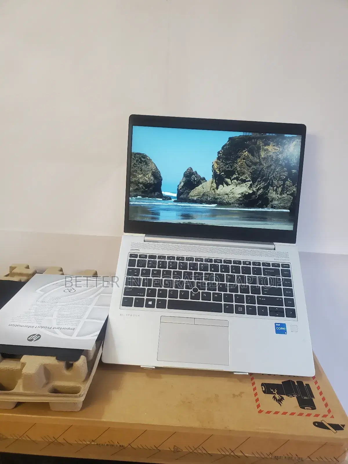 New Laptop HP EliteBook 735 G6 8GB Intel Core i5 SSD 256GB