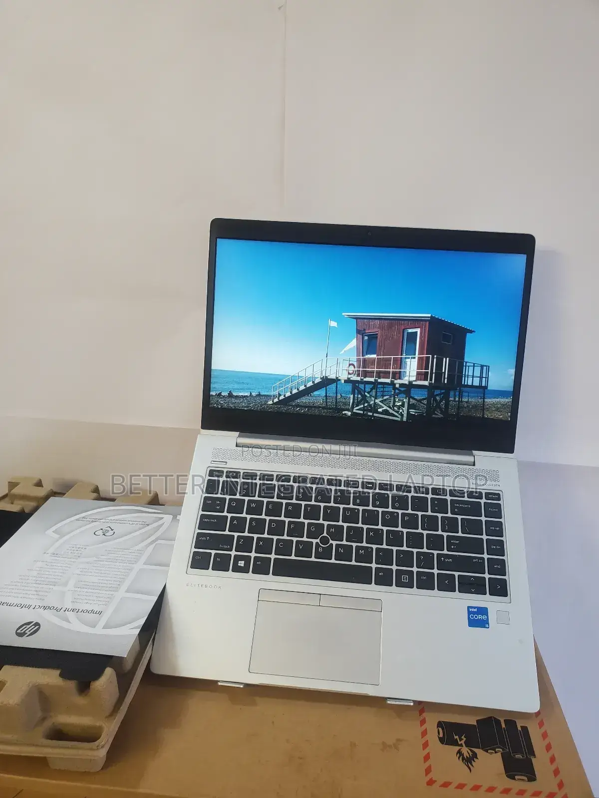 New Laptop HP EliteBook 735 G6 12GB Intel Core I5 SSD 256GB