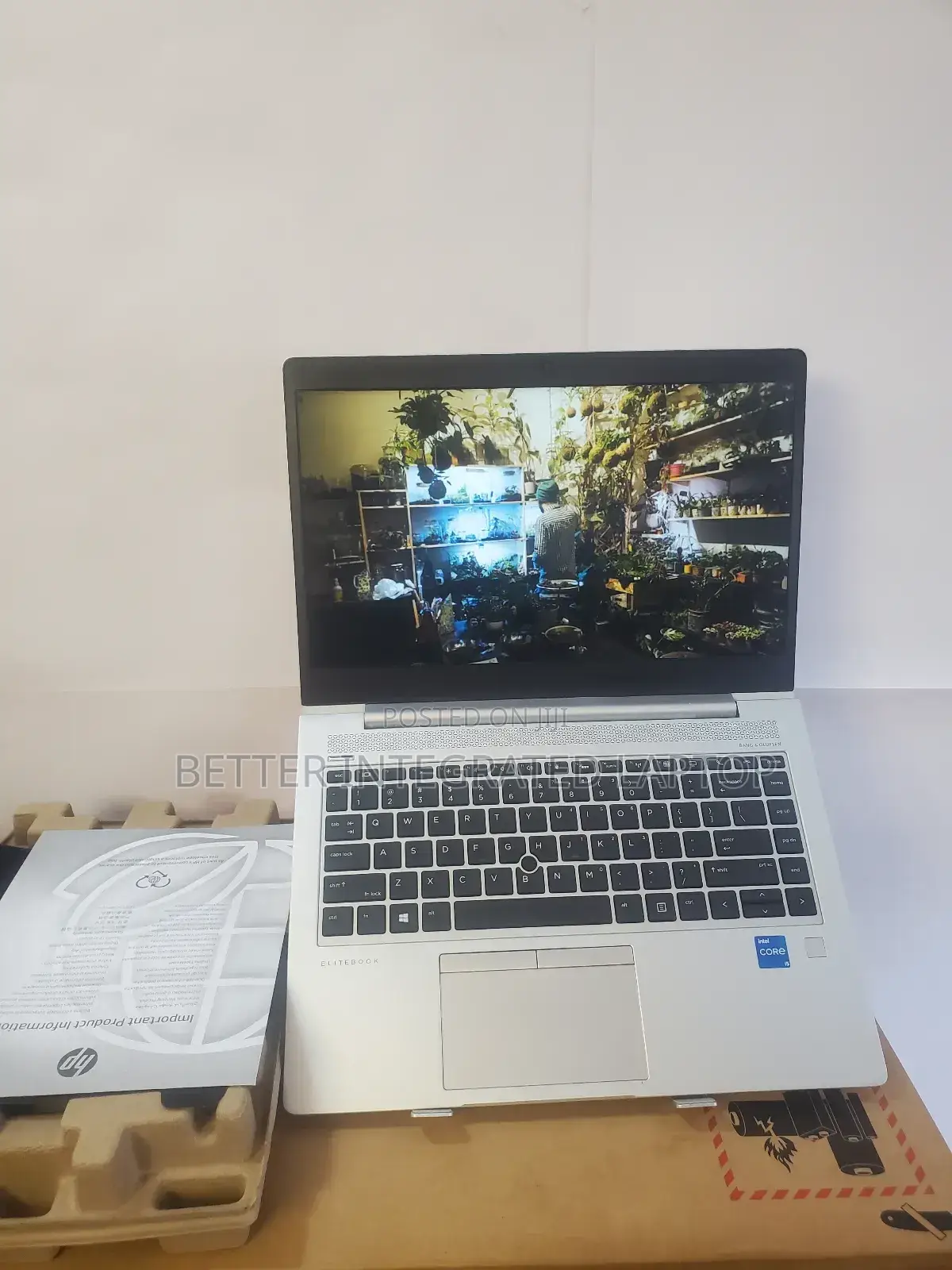 New Laptop HP EliteBook 735 G6 12GB Intel Core i5 SSD 1T