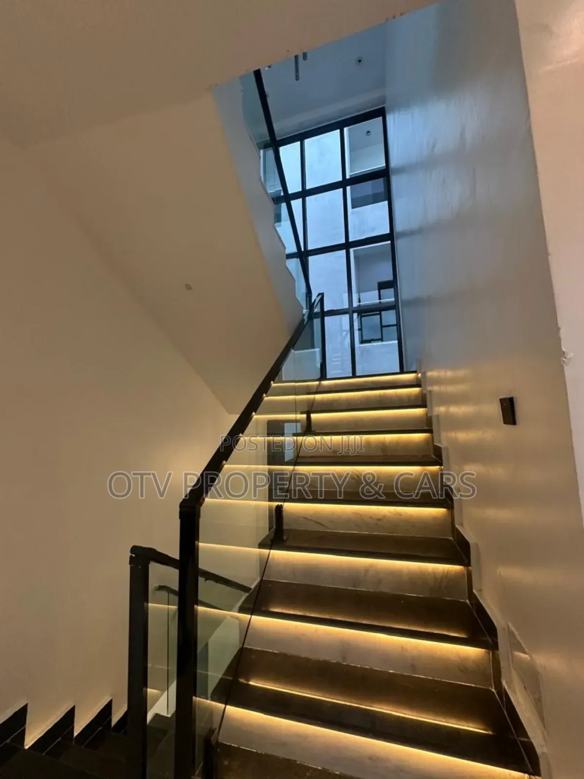 Furnished 5bdrm Duplex in Lekki Phase 1 for sale