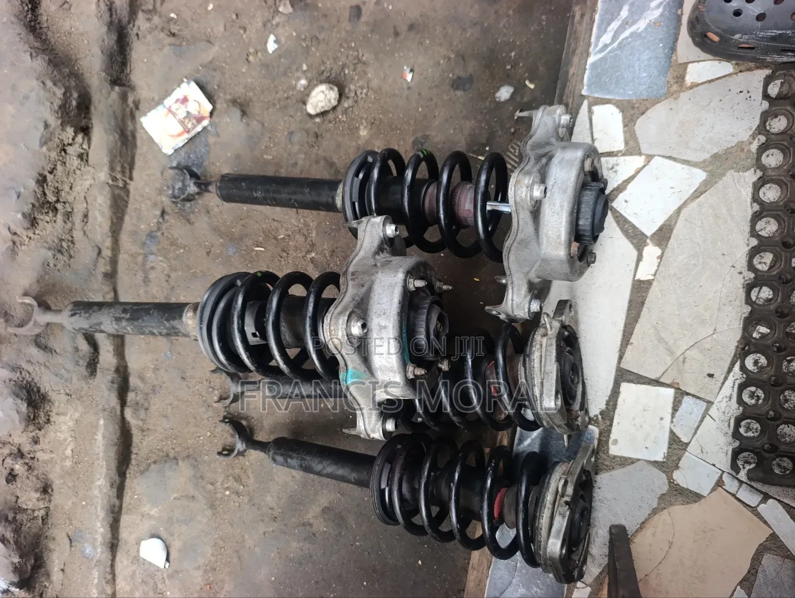Complete Manual Shocks for Bentley Available