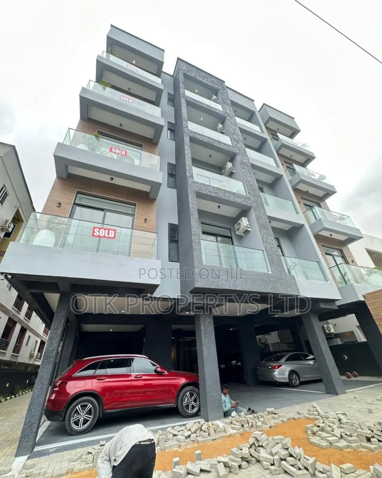2bdrm Block of Flats in Ikate Lekki Lagos for sale