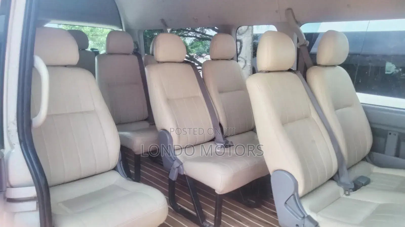 Toyota HiAce 2017 White