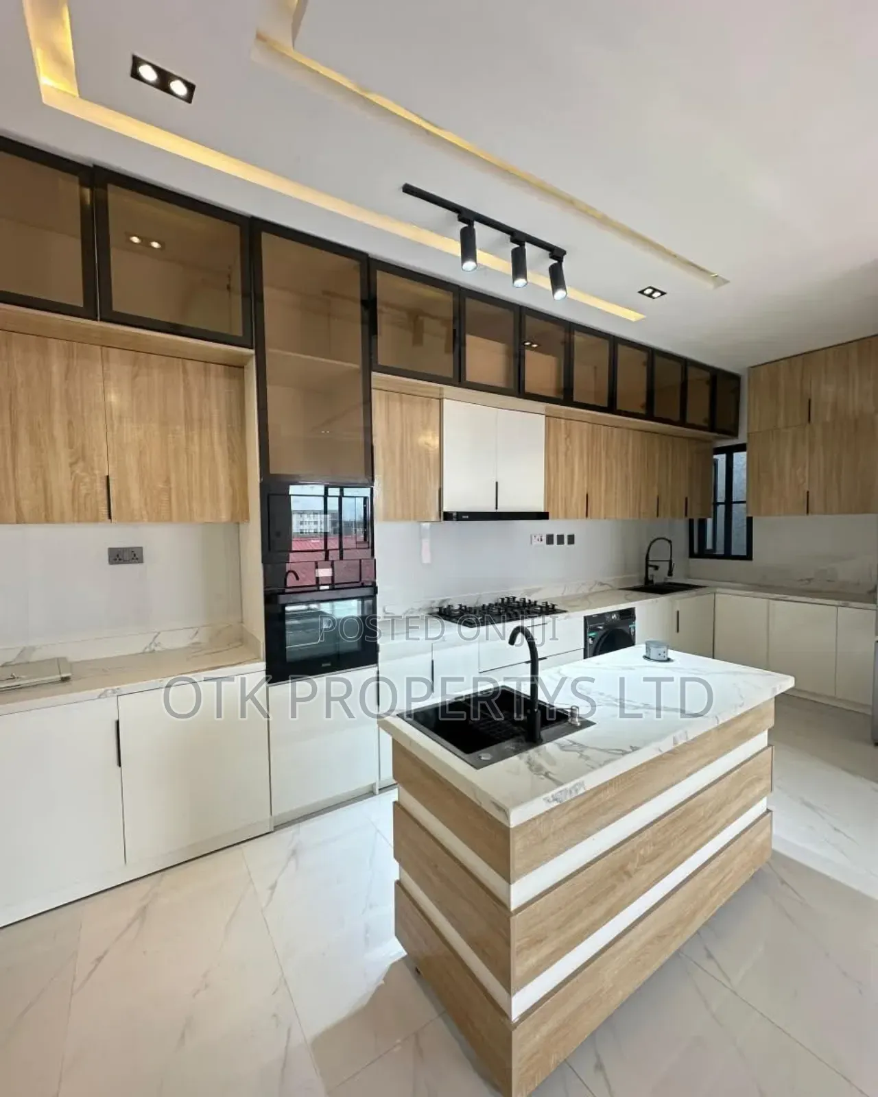 2bdrm Block of Flats in Ikate Lekki Lagos for sale