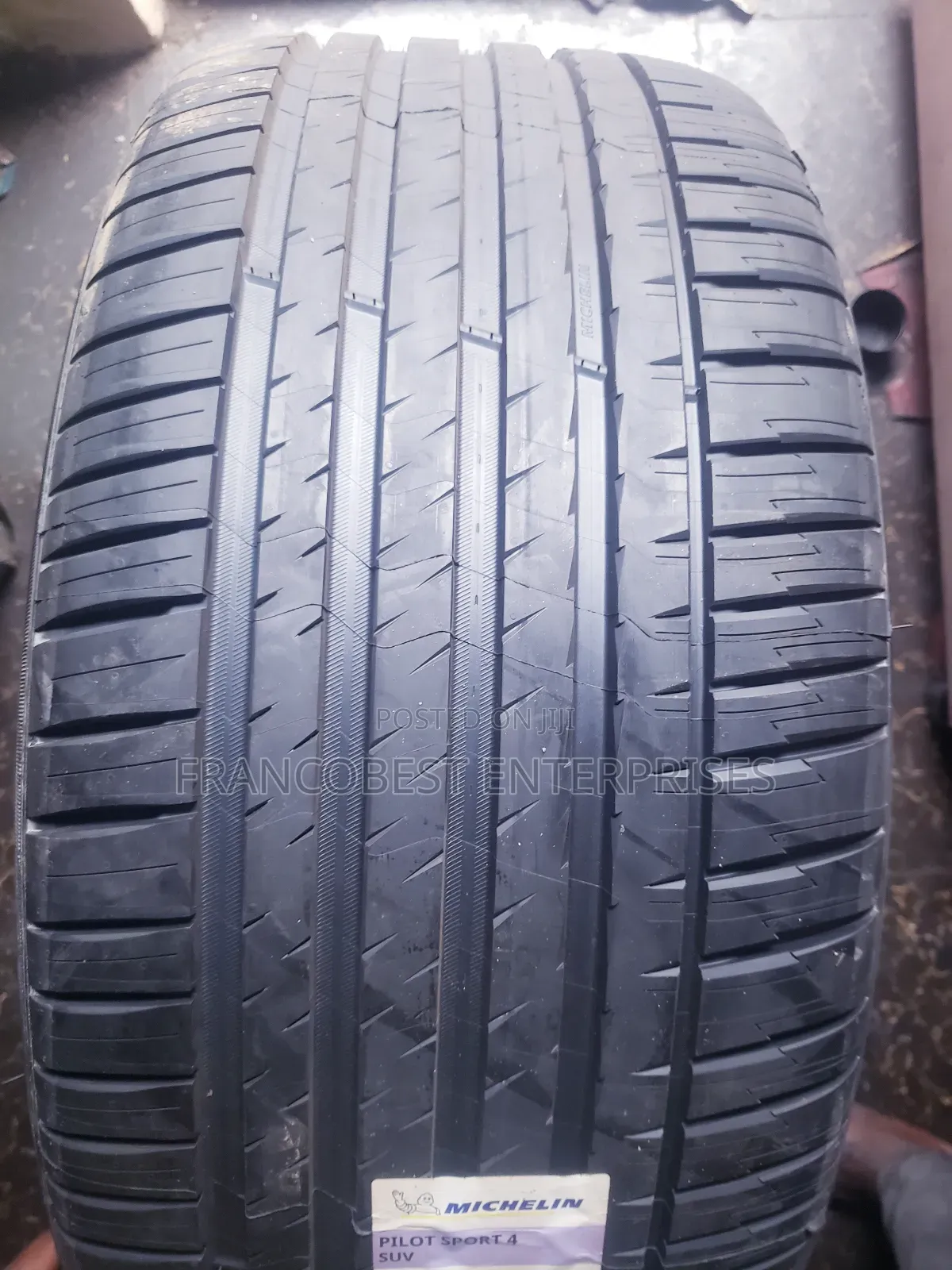 285/45r21 Michelin Tyre