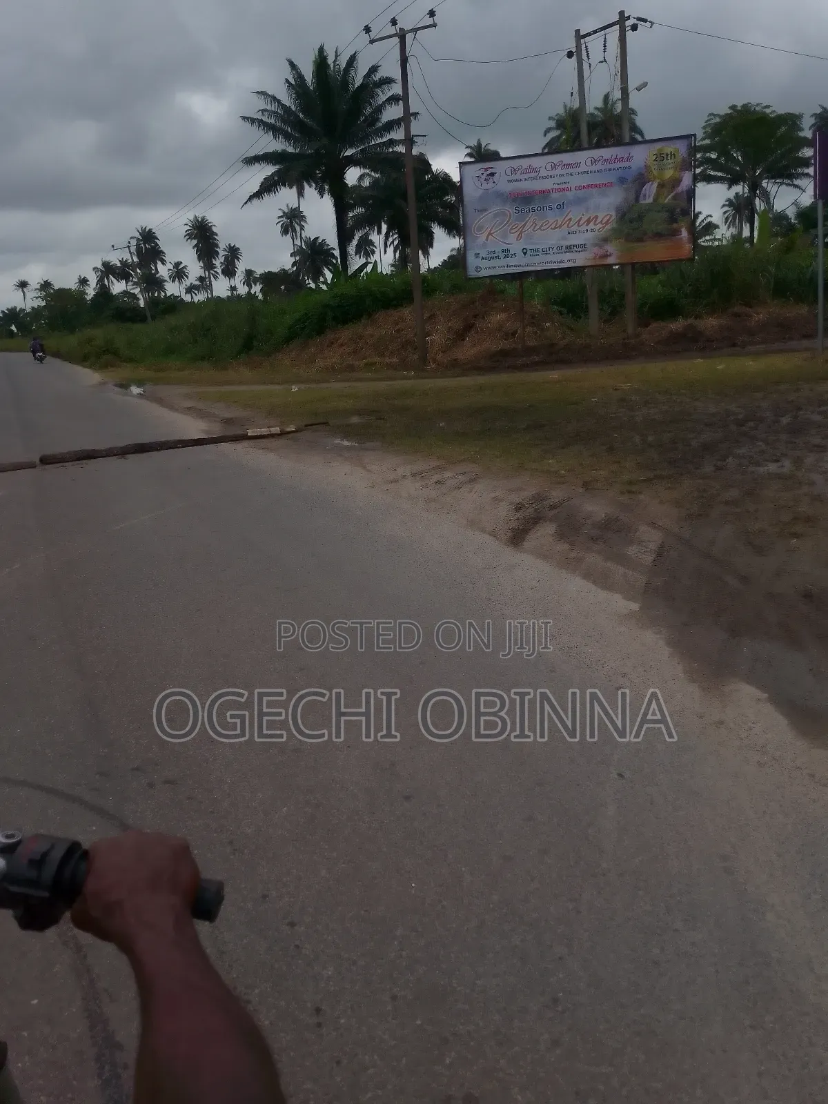 Distress Buy Build Genuine 15 Plots 4 Sale at Abara Etche