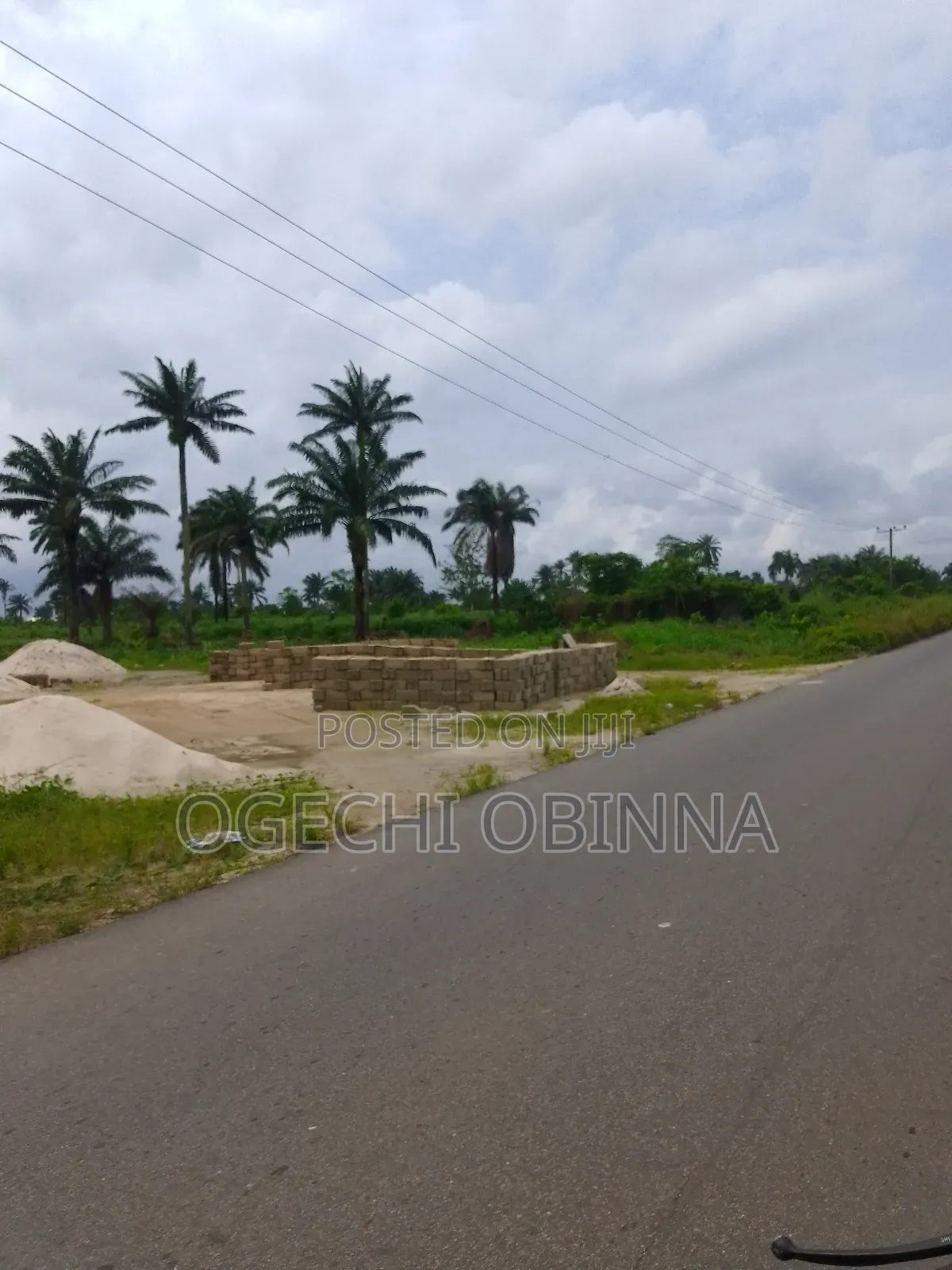 Distress Buy Build Genuine 15 Plots 4 Sale at Abara Etche