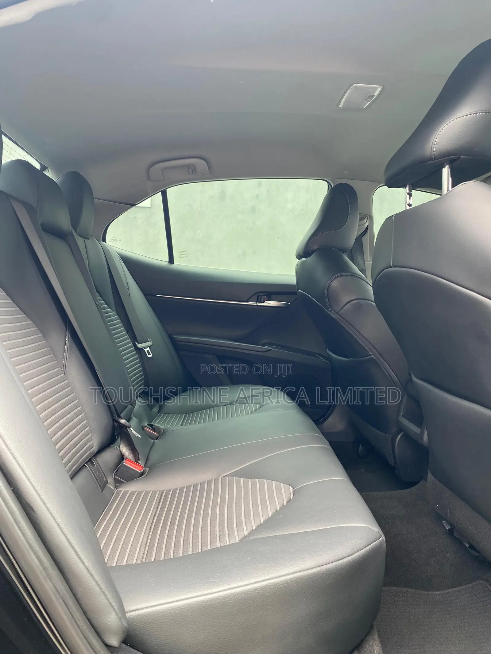 Toyota Camry SE FWD 2020 Black