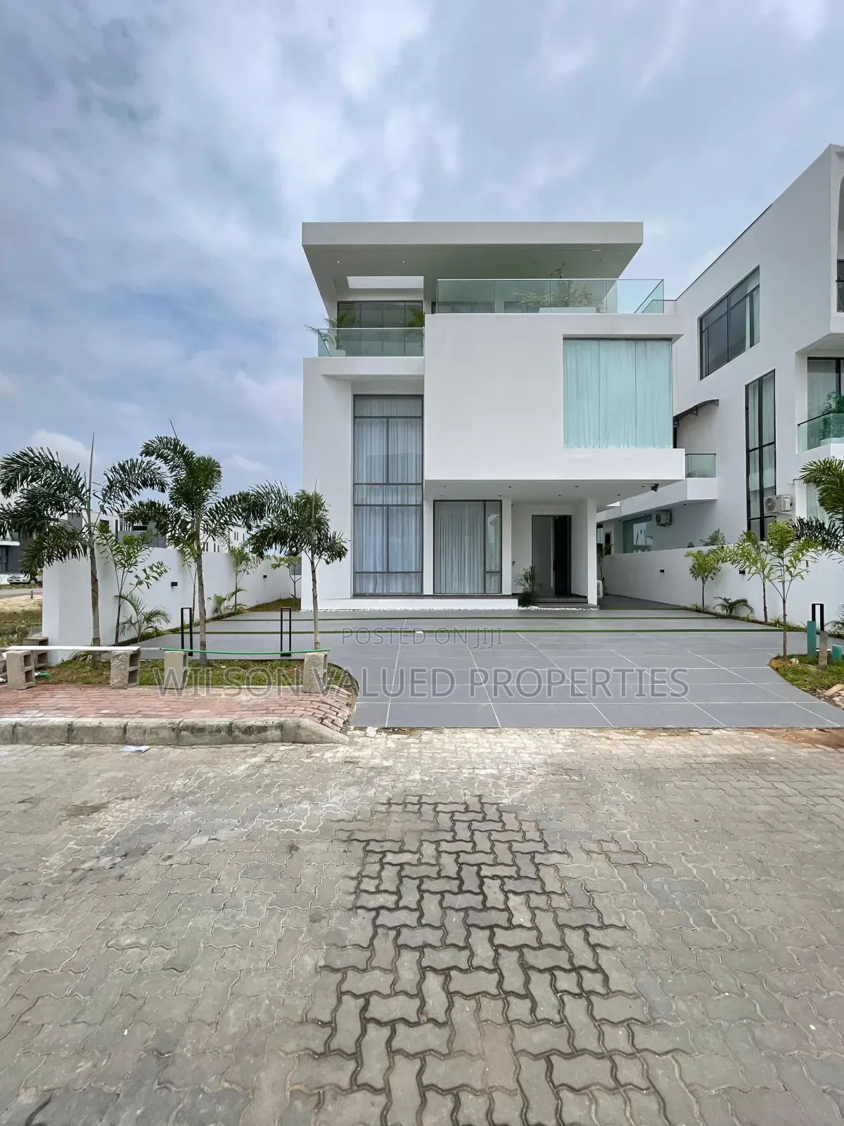Furnished 5bdrm Mansion in Wvp Homes, Osapa london for sale