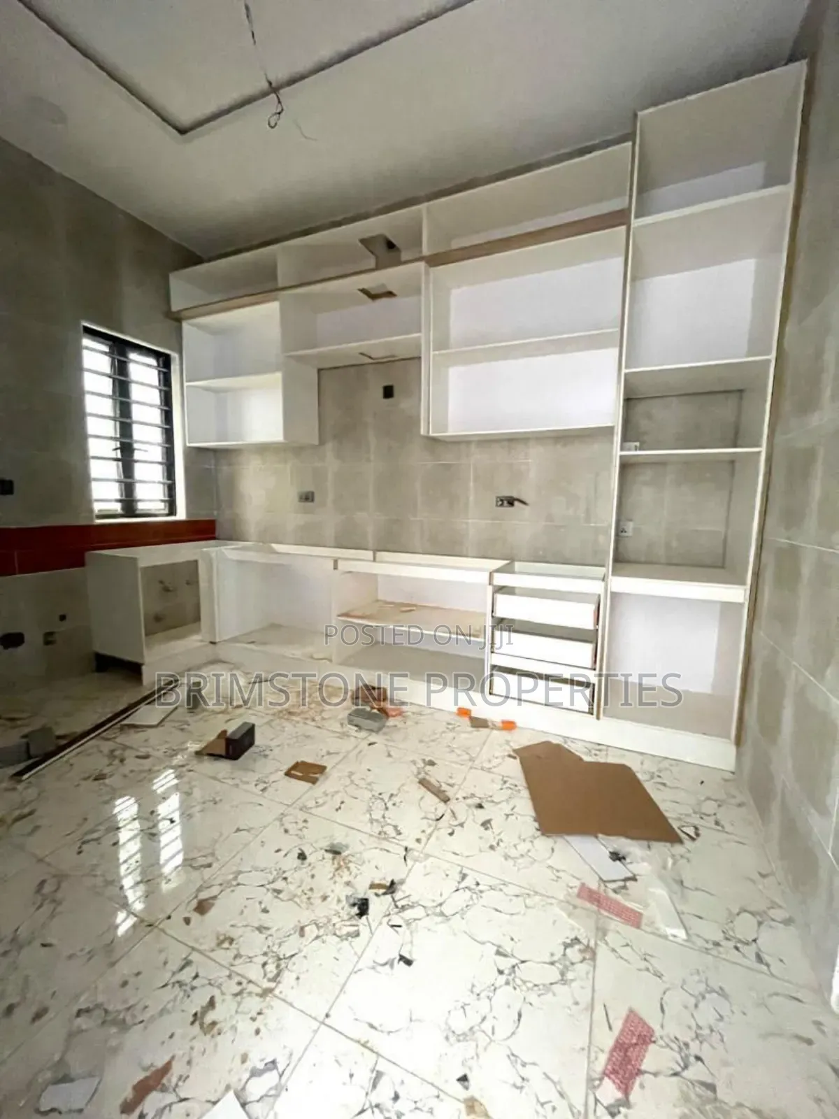 Furnished 4bdrm Duplex in Ikota for sale