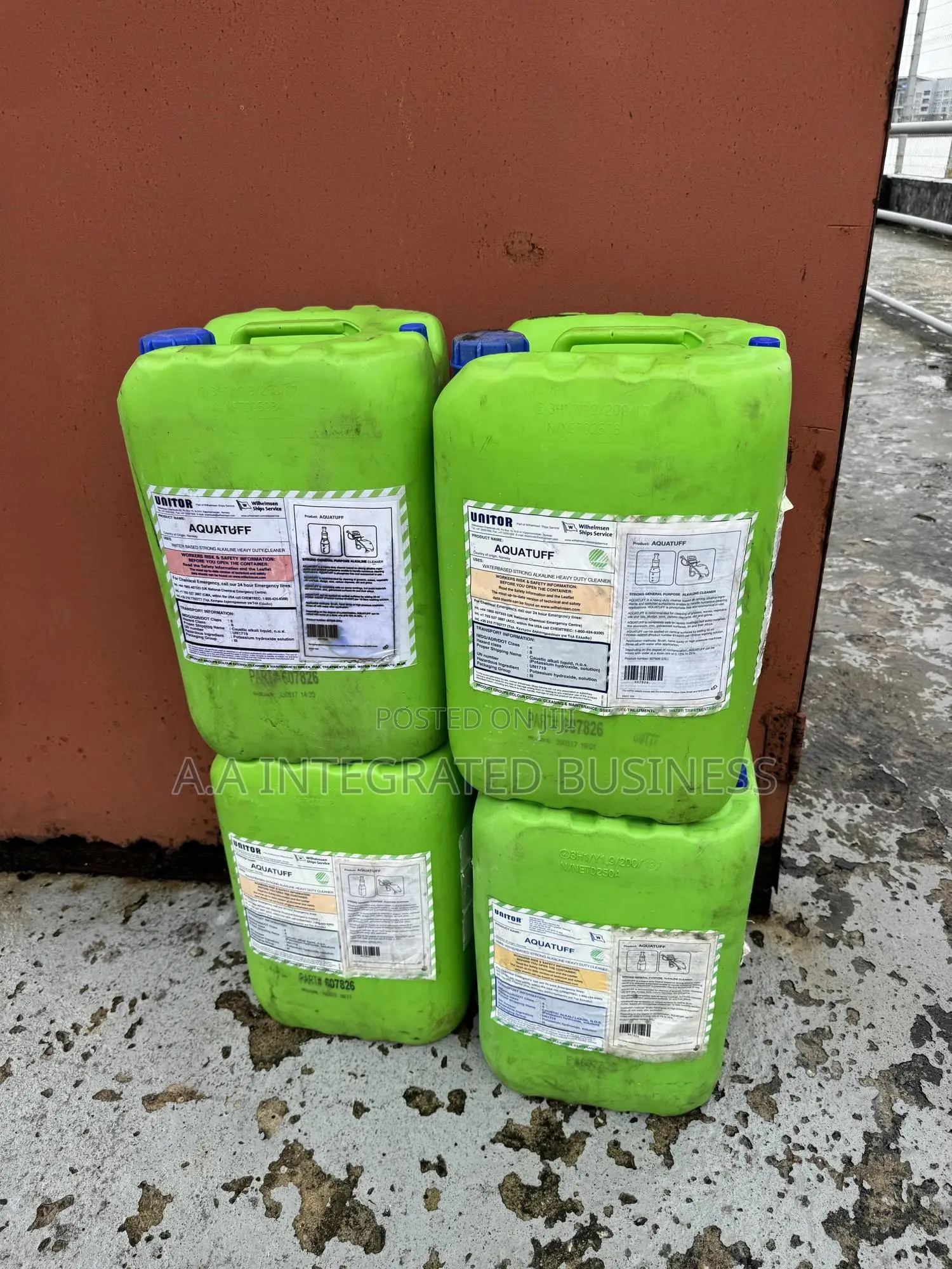 Aquatuff Heavy-Duty Base Degreaser