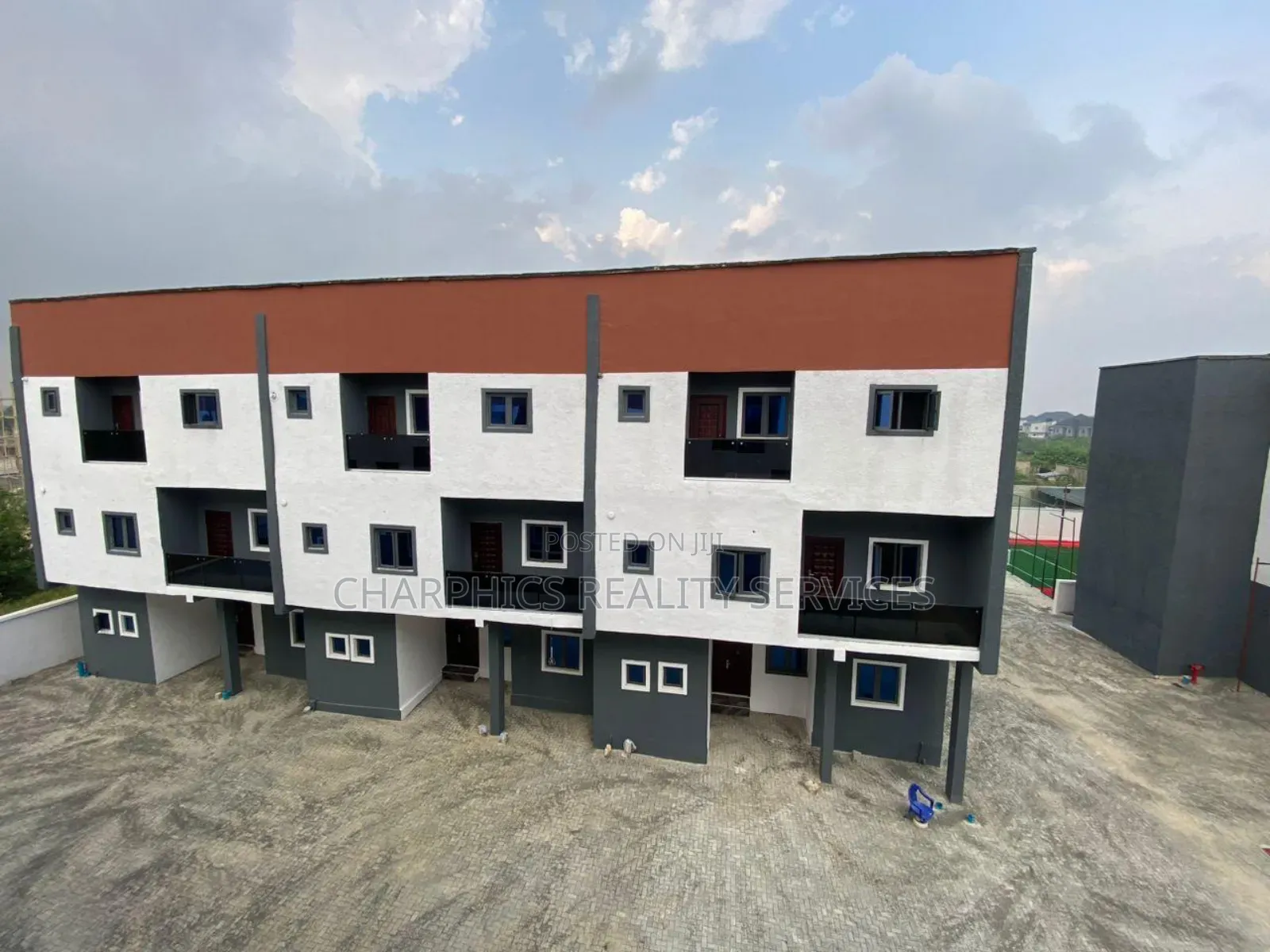 4bdrm Duplex in Sangotedo for sale
