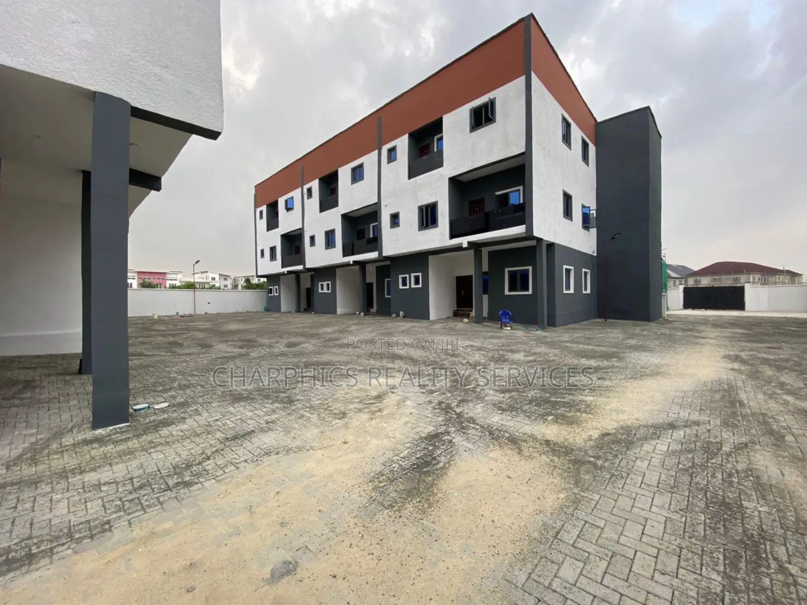 4bdrm Duplex in Sangotedo for sale