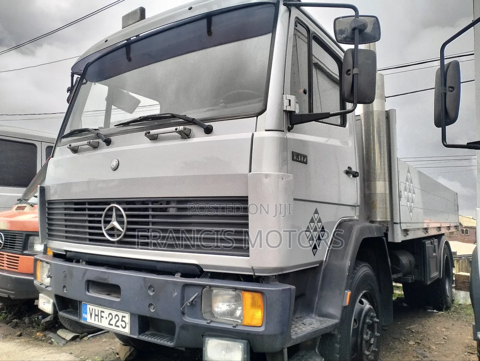 Mercedes 1317