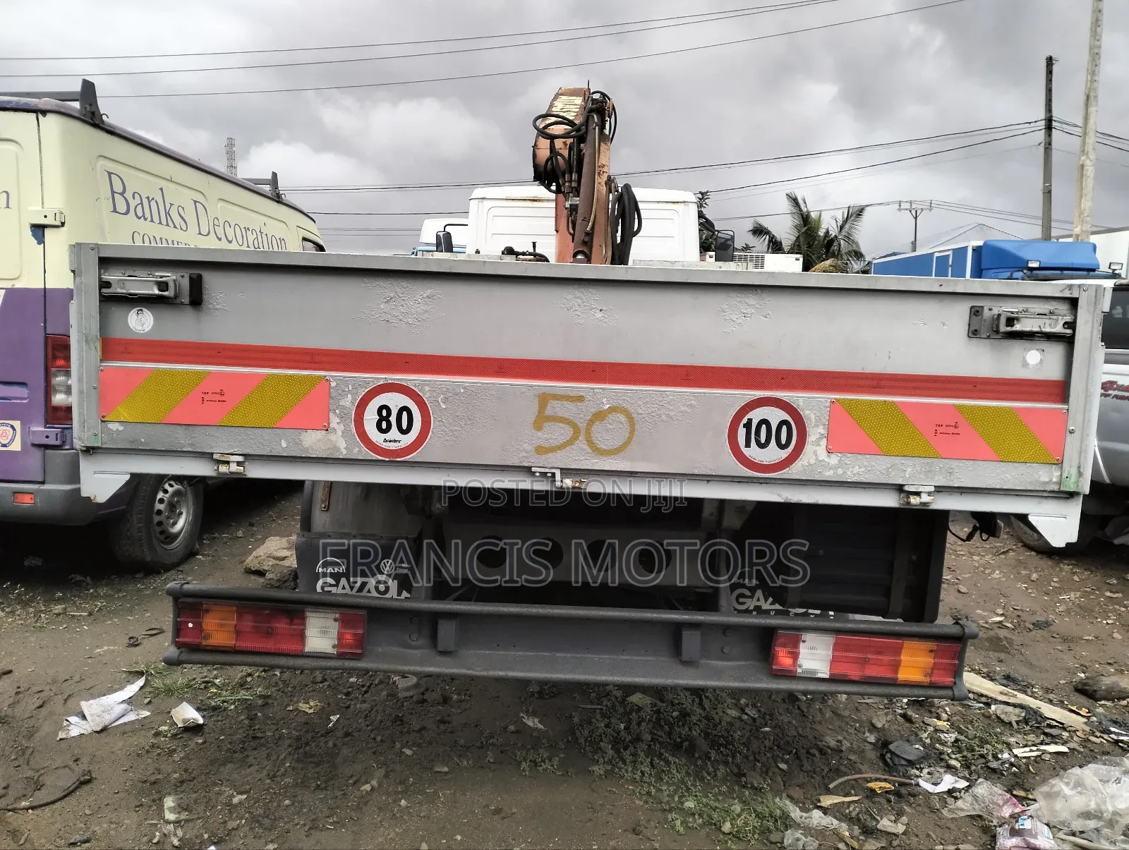 Mercedes Benz Hiab Truck 5 Tons