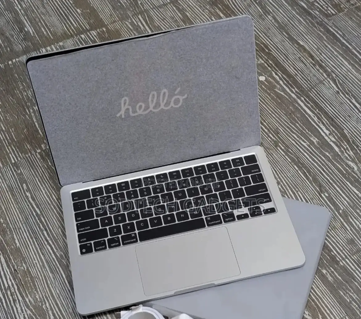 Laptop Apple MacBook Air 2024 M3 13-Inch 8GB Apple M3 SSD 256GB