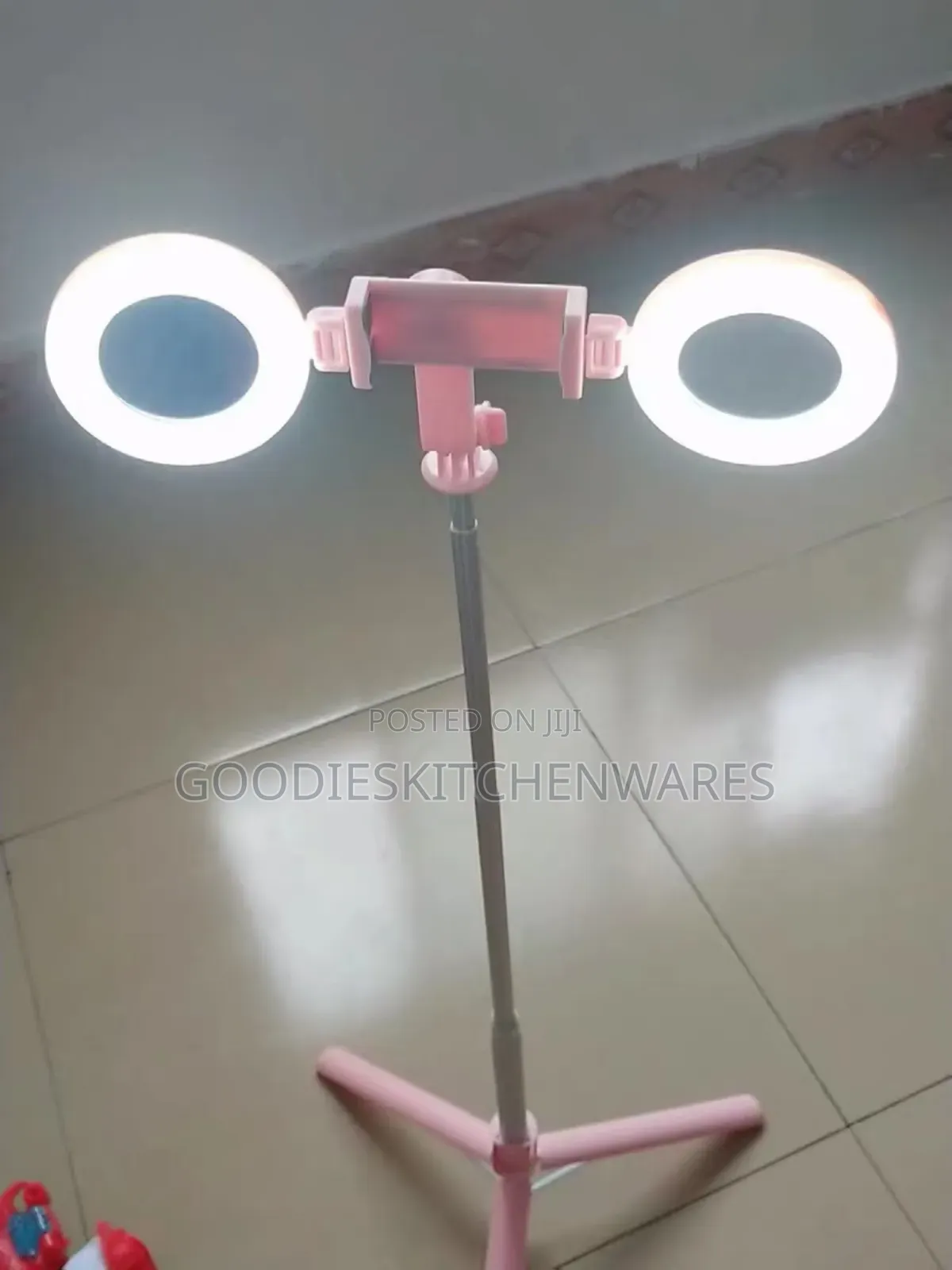 Selfie Stick Tripod With Two Fill Lights