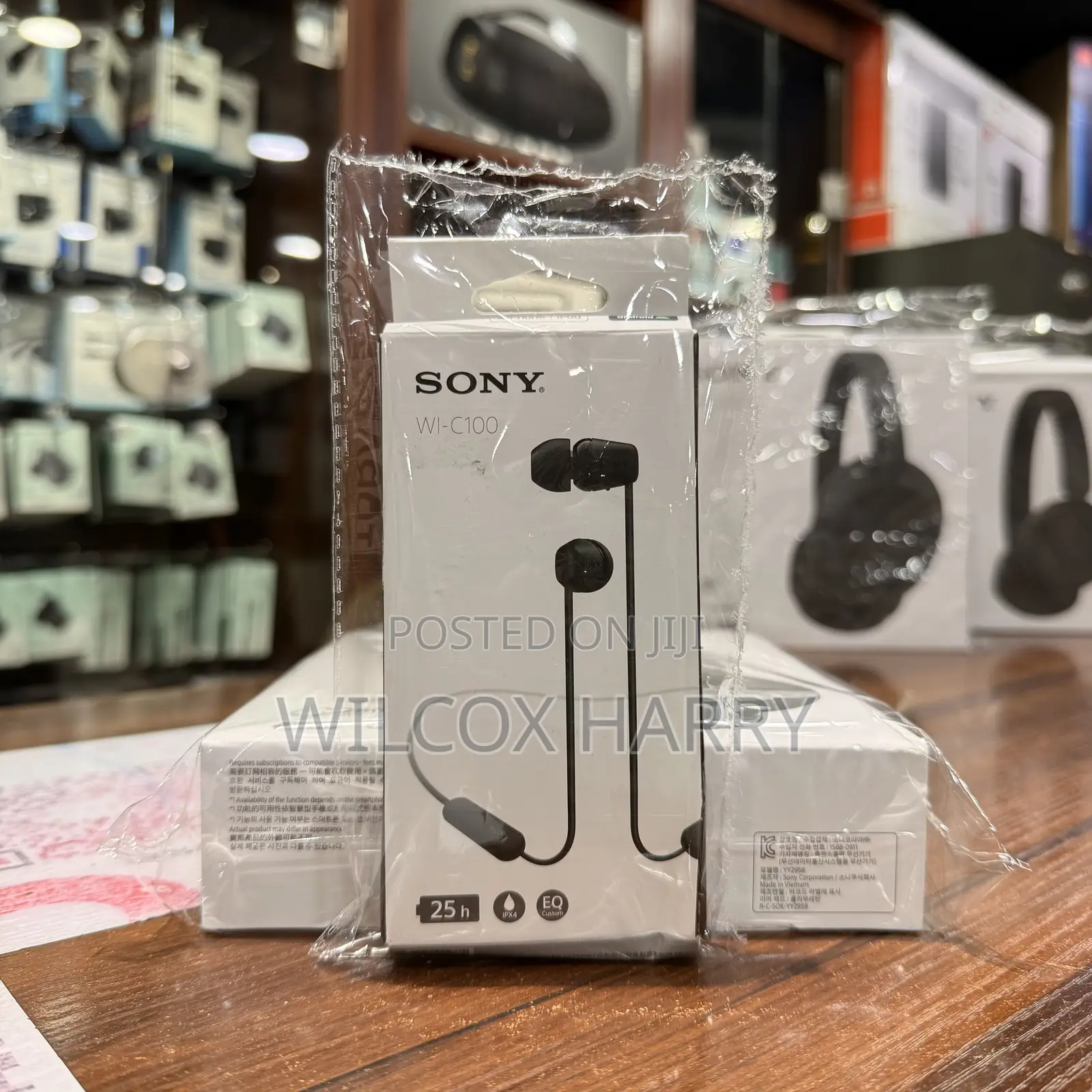 Sony Wi-C100 • Wireless Bluetooth in-Ear Headphone