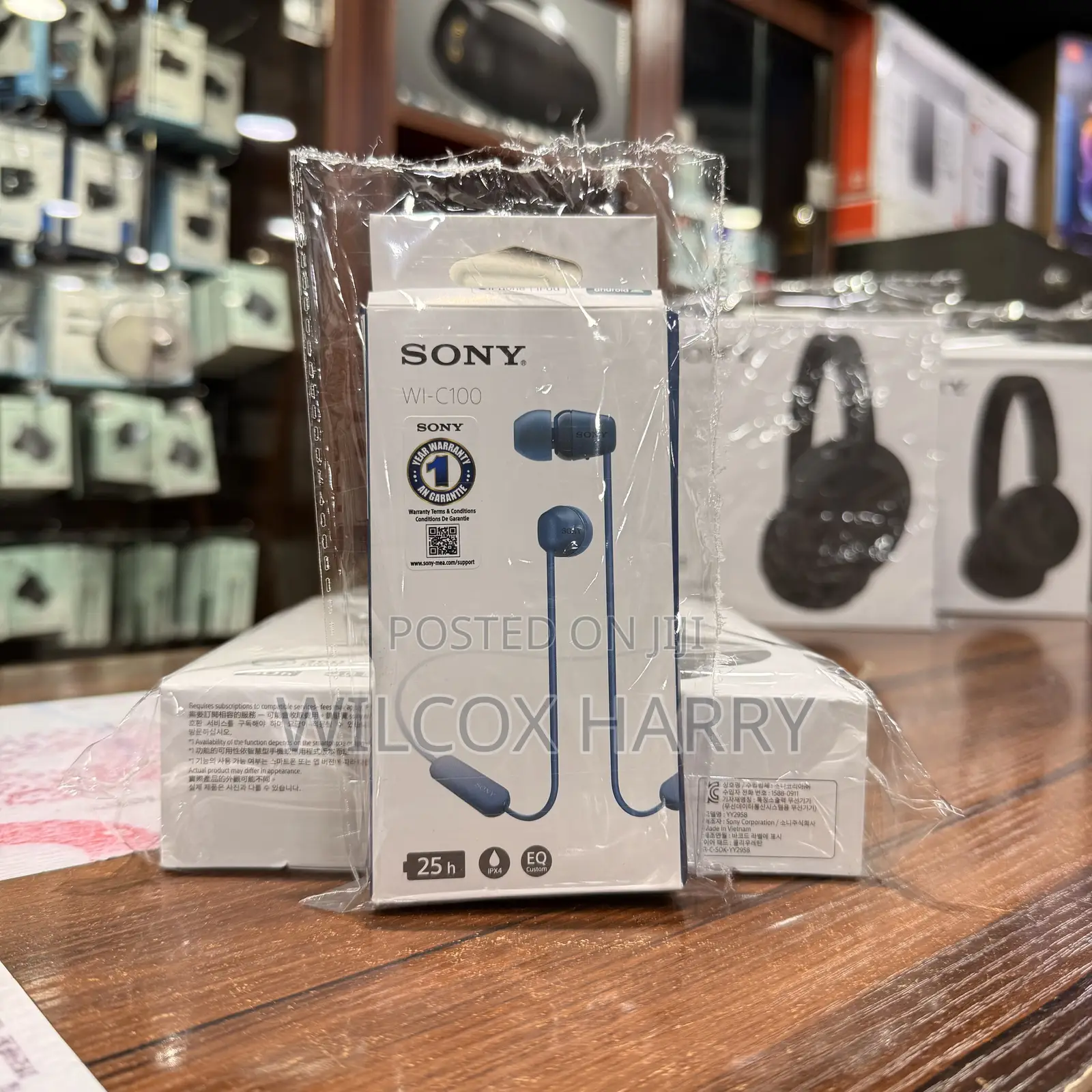 Sony Wi-C100 • Wireless Bluetooth in-Ear Headphone