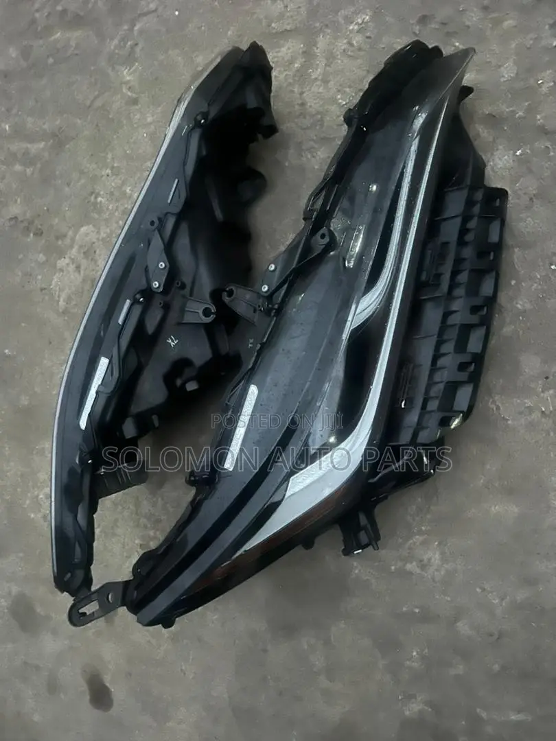 Headlight Toyota Venza 2020 2021 2022 2023