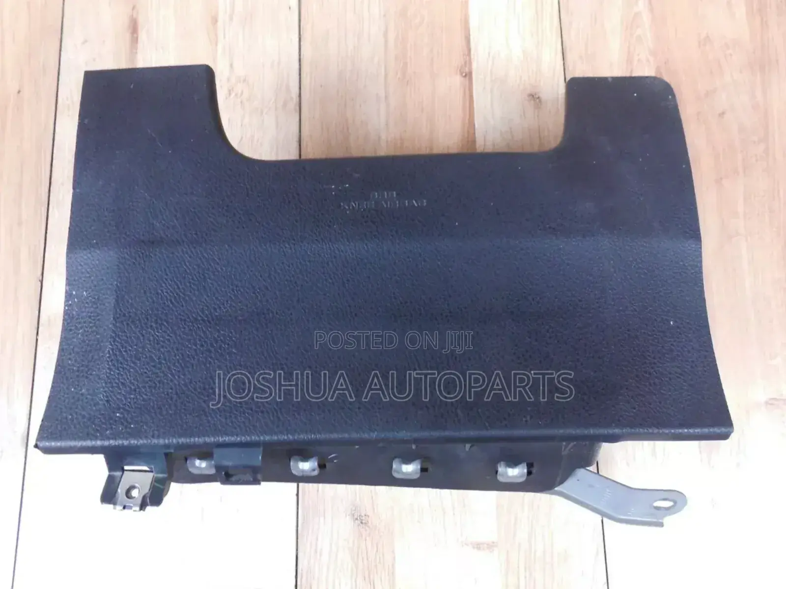 Toyota Rav 4, Driver Knee Airbag, 2014-2018