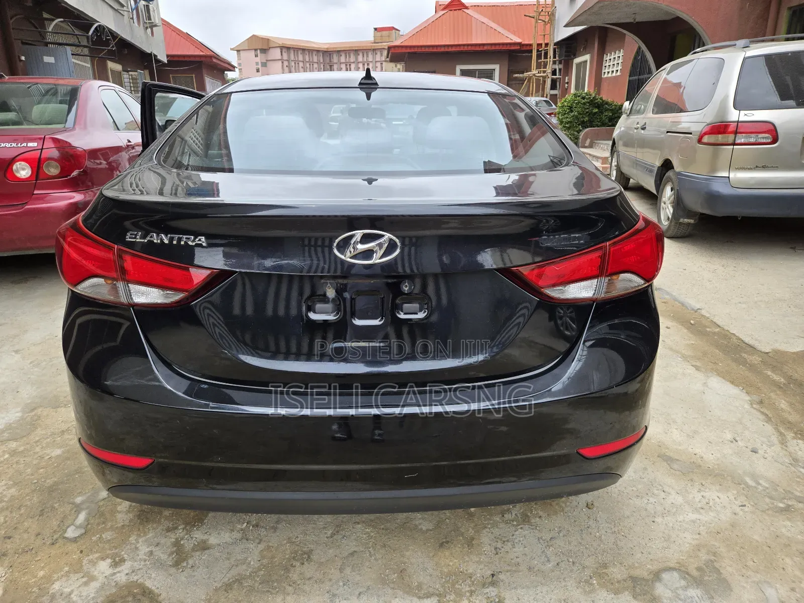 Hyundai Elantra SE Sedan FWD (1.8L 4cyl 6A) 2016 Black