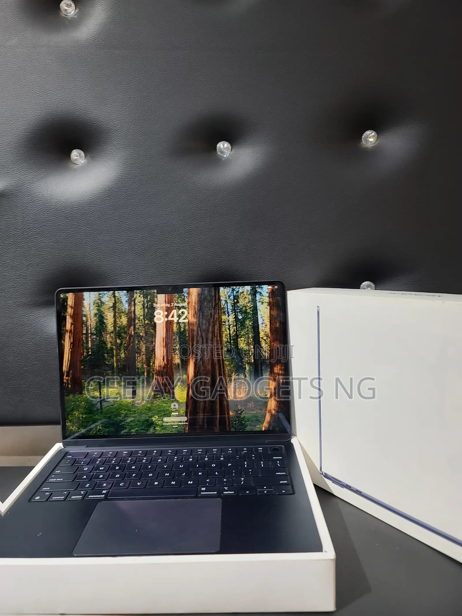 Laptop Apple MacBook Air 2024 M3 13-inch 16GB Apple M3 SSD 256GB