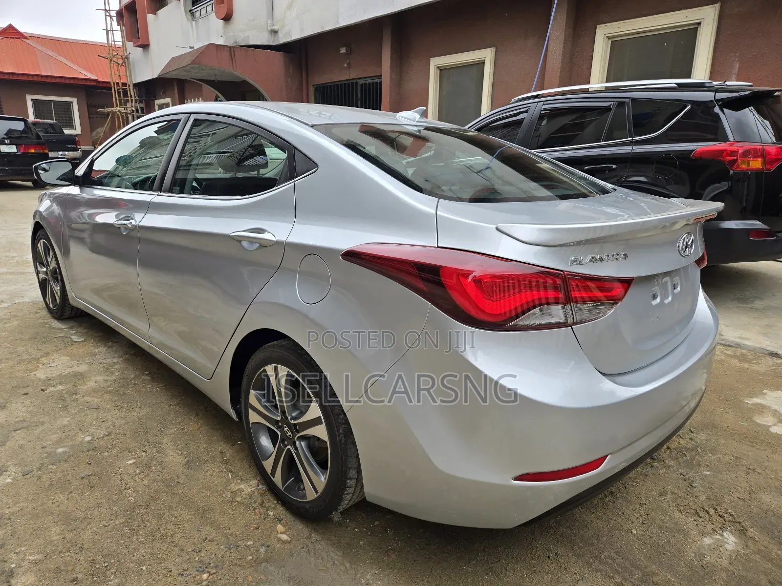 Hyundai Elantra Limited 4dr Sedan (1.8L 4cyl 6A) 2015 Silver