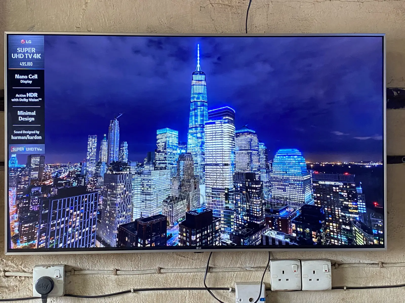 49 “ Lg Super Uhd With Active HDR 10,Dolby Vision, and Hlg.
