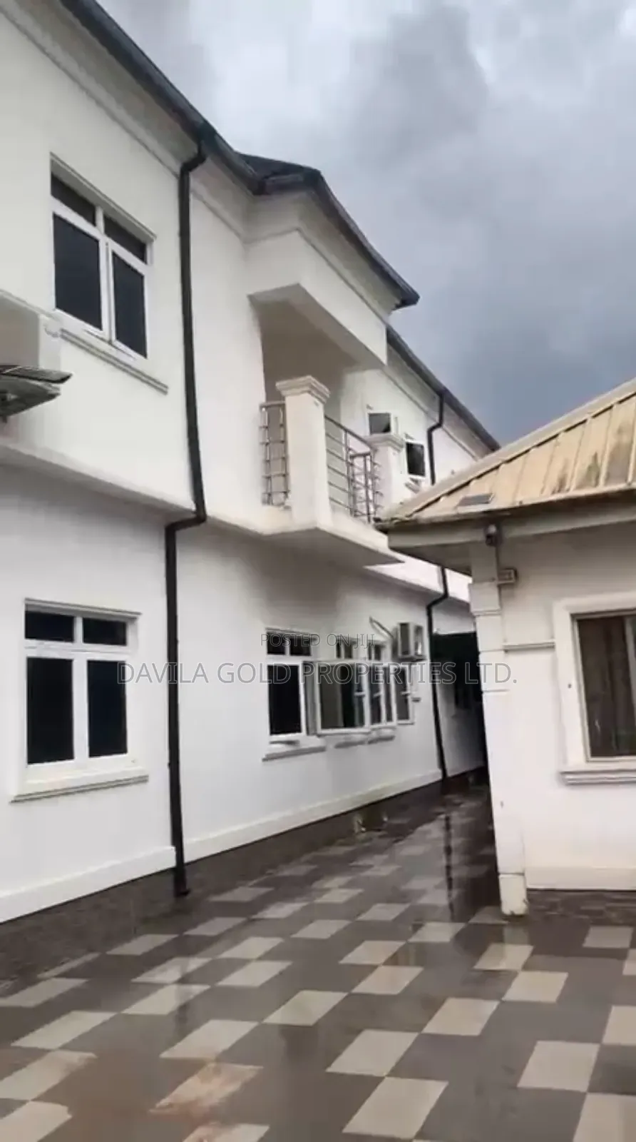 7bdrm Duplex in Benin City for sale