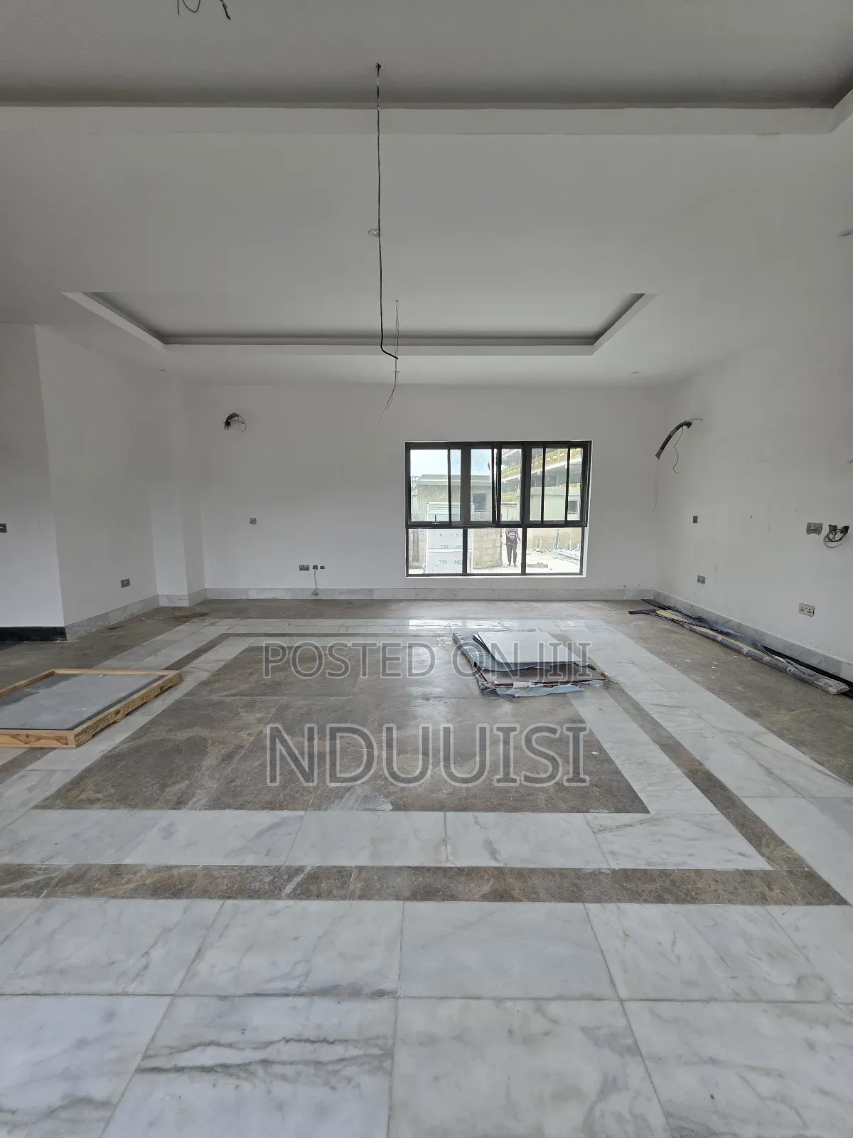 5bdrm Duplex in Banana Island for sale