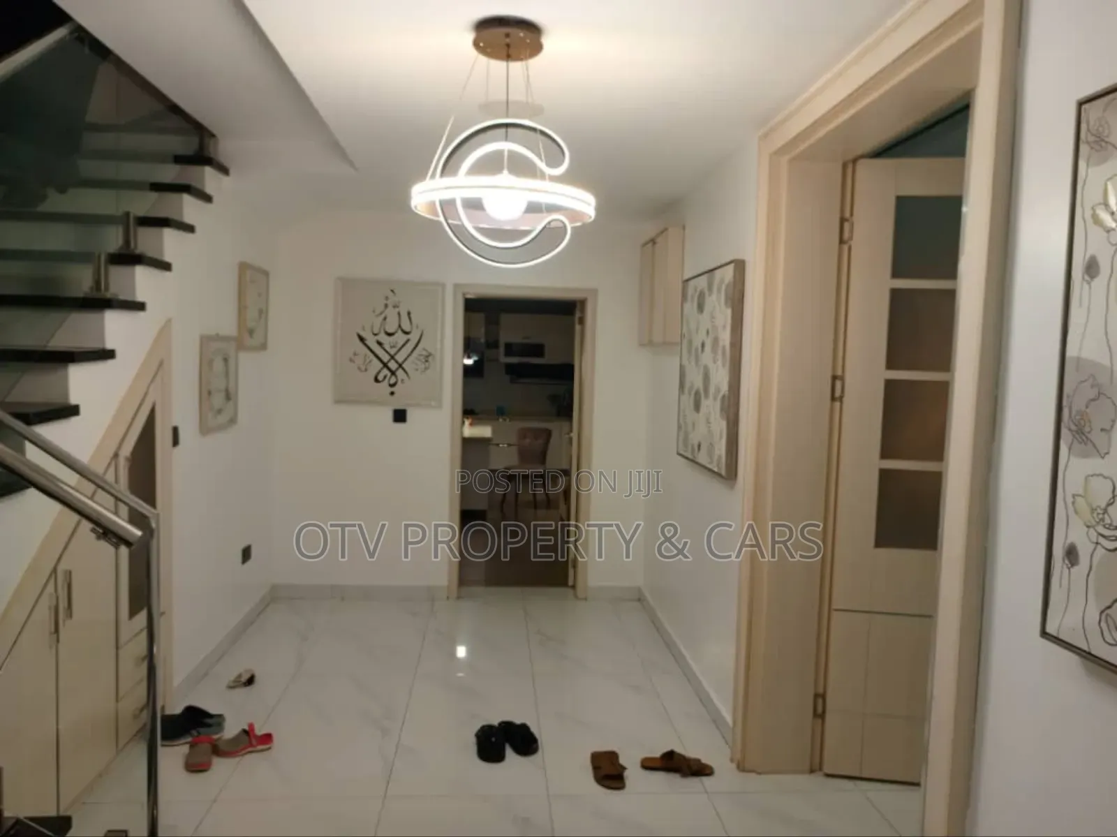Furnished 6bdrm Duplex in Apo District for sale