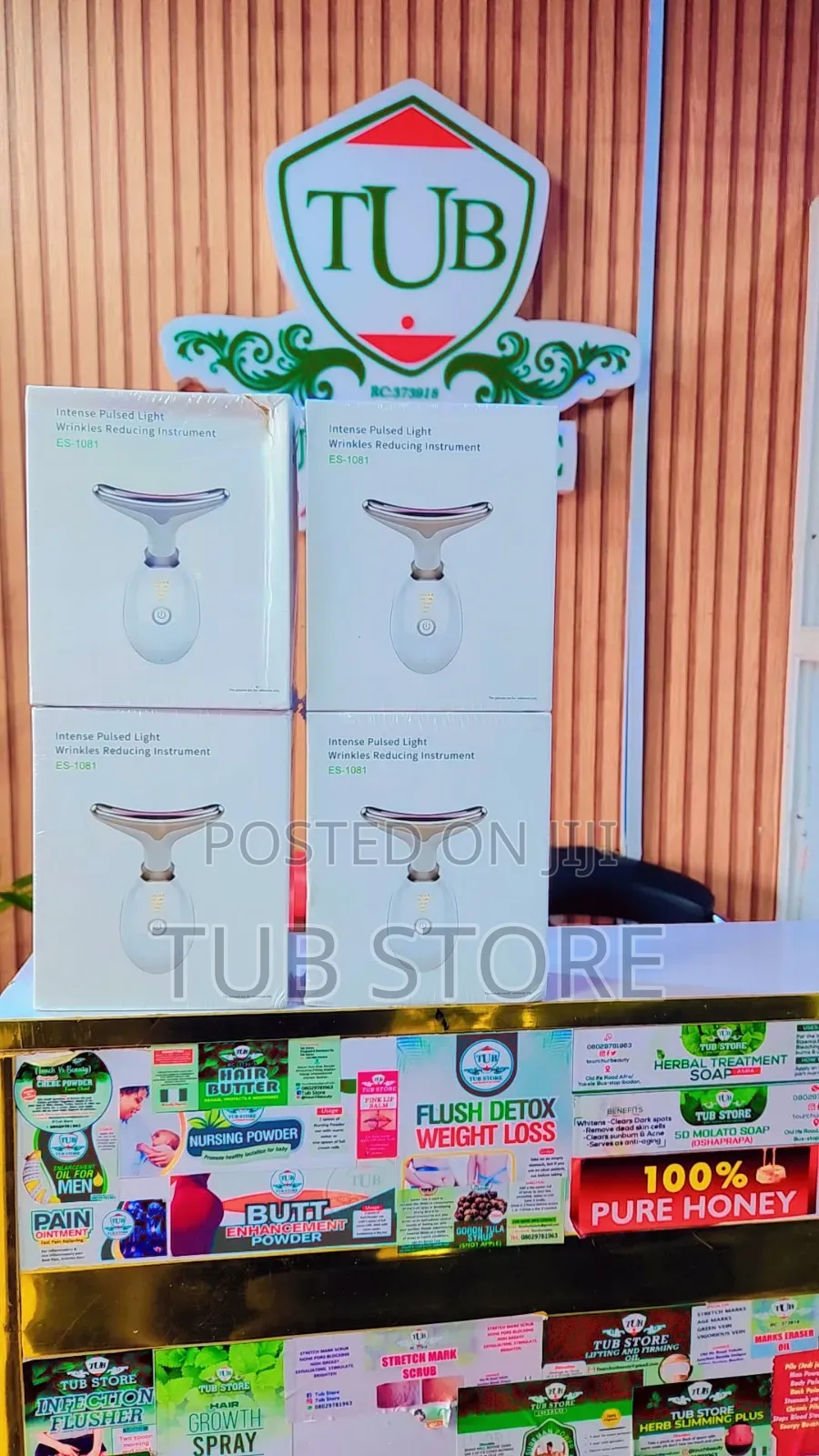 Intense Pulsed Light Wrinkles Reducing Instrument. Face Lifter Machine