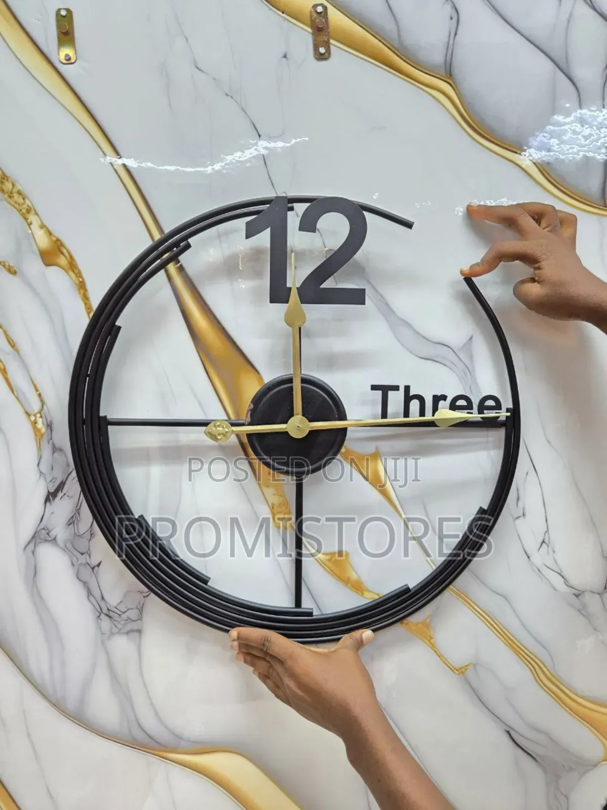 Nordic Luxury Unique Metal Wall Clock Decor (65cm)