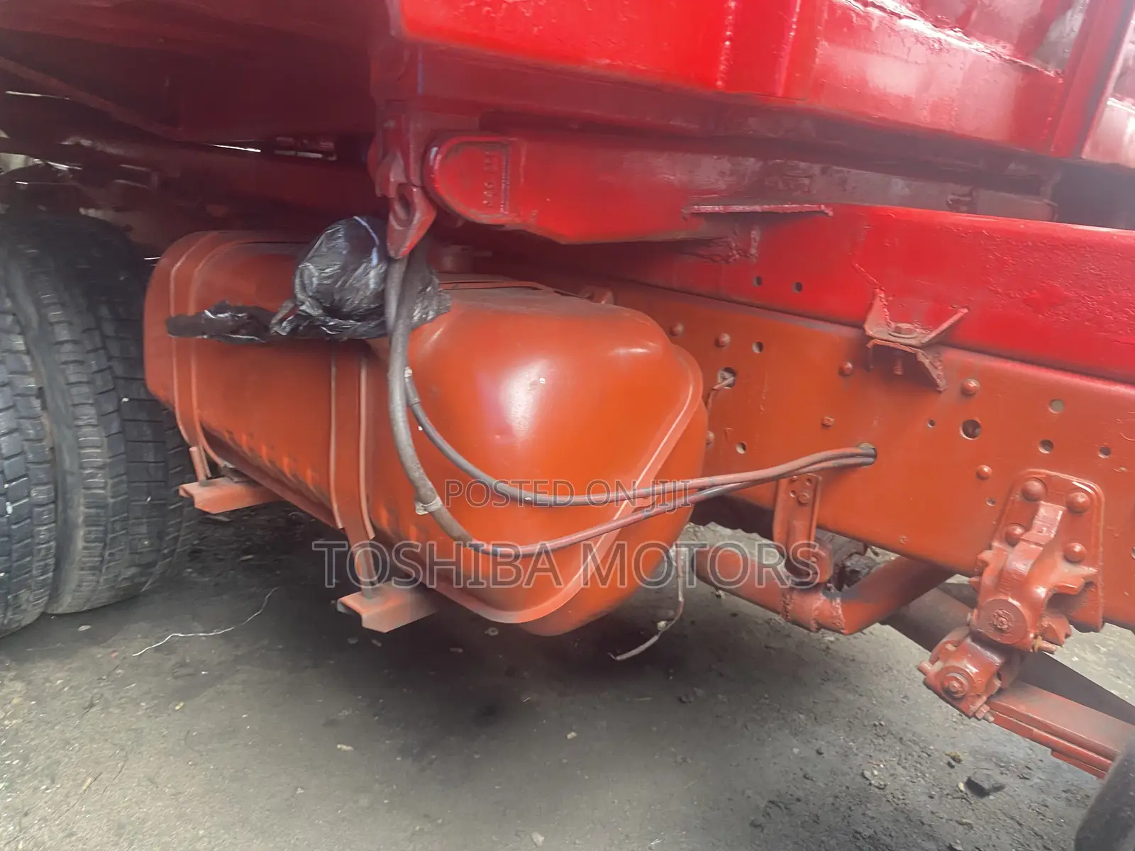 Mercedes Benz Dump Truck Straight Engine