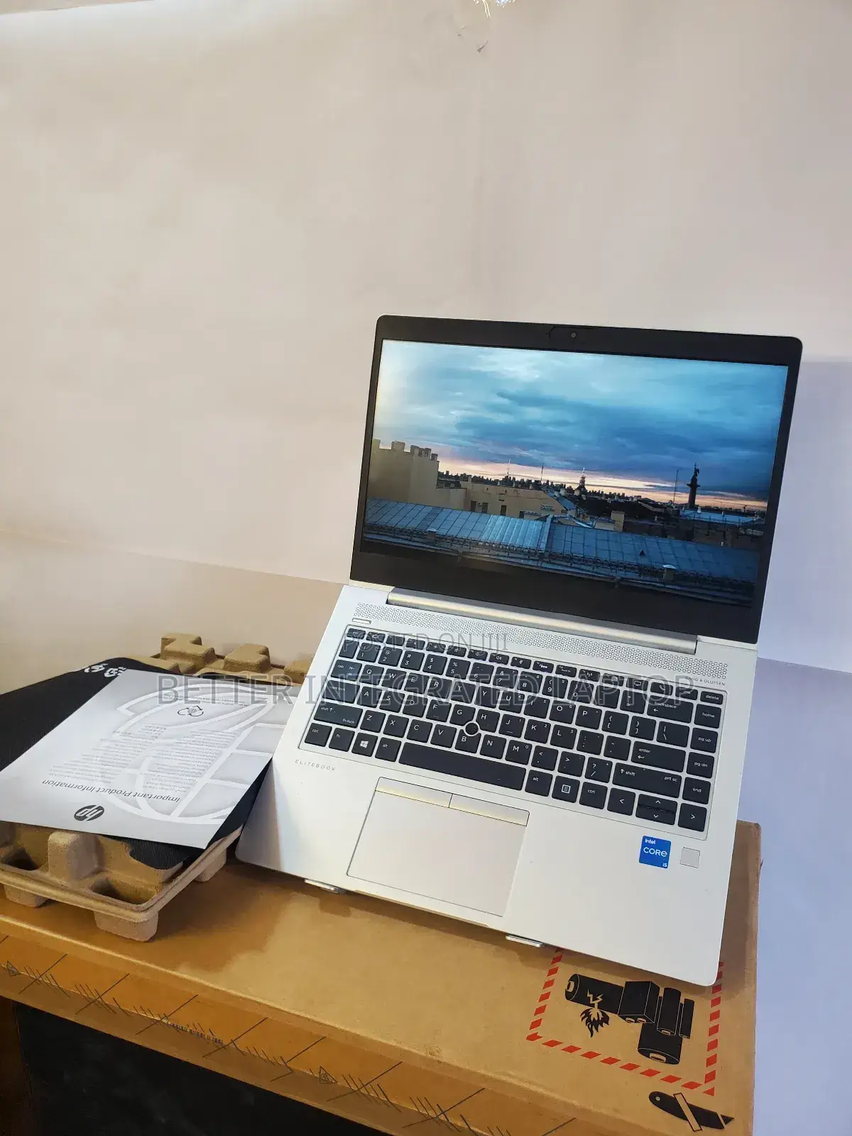 New Laptop HP EliteBook 745 G5 12GB Intel Core I5 SSD 512GB