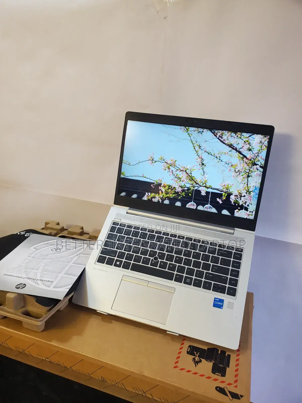 New Laptop HP EliteBook 745 G5 12GB Intel Core i5 SSD 1T