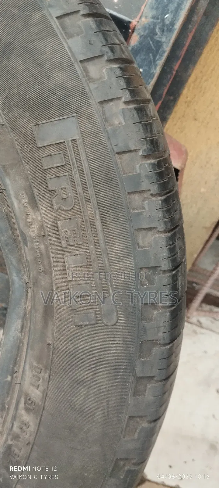 225/60r18 Tire